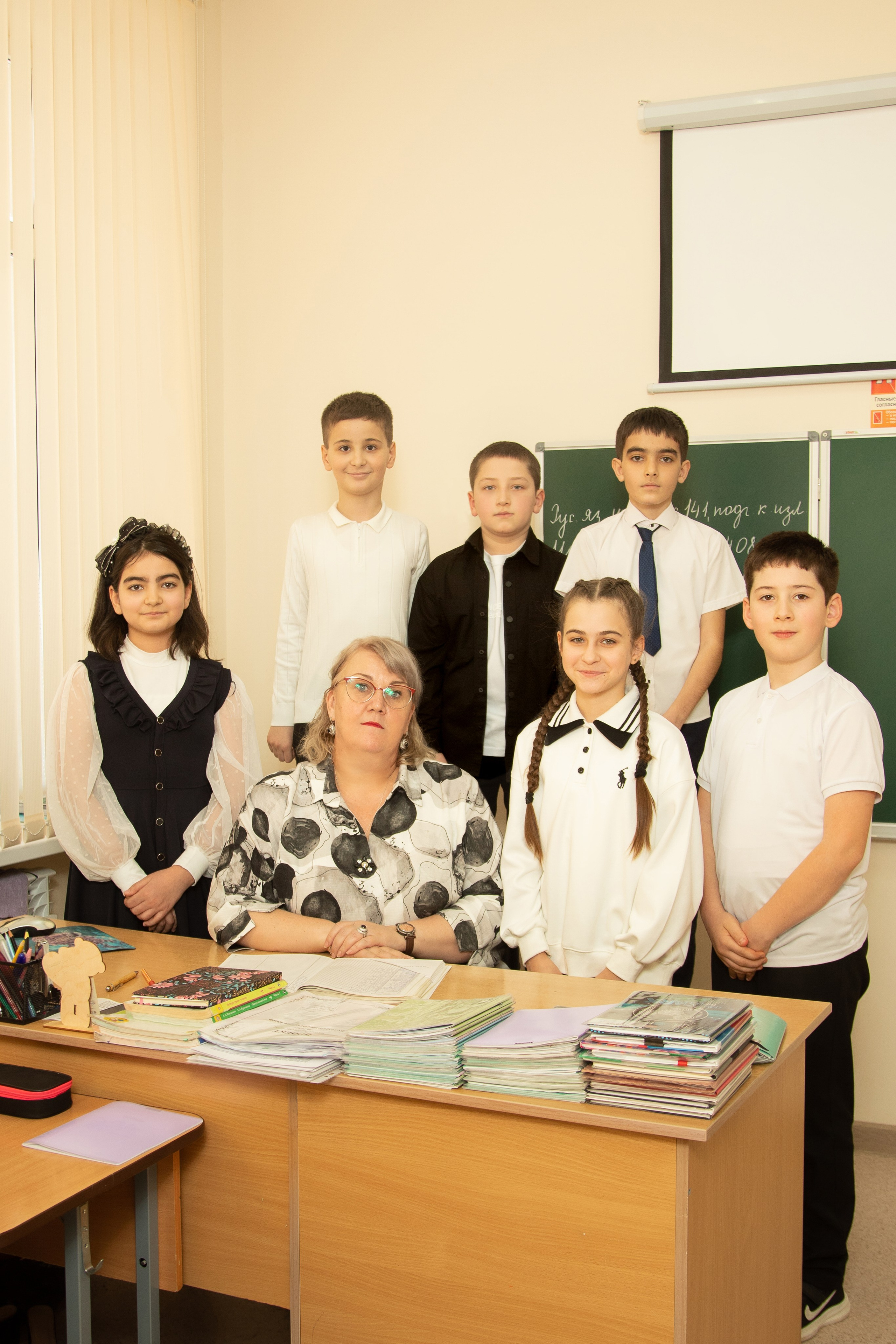 4 класс. Школьный фотограф в г. Нальчик Галимат Абитова