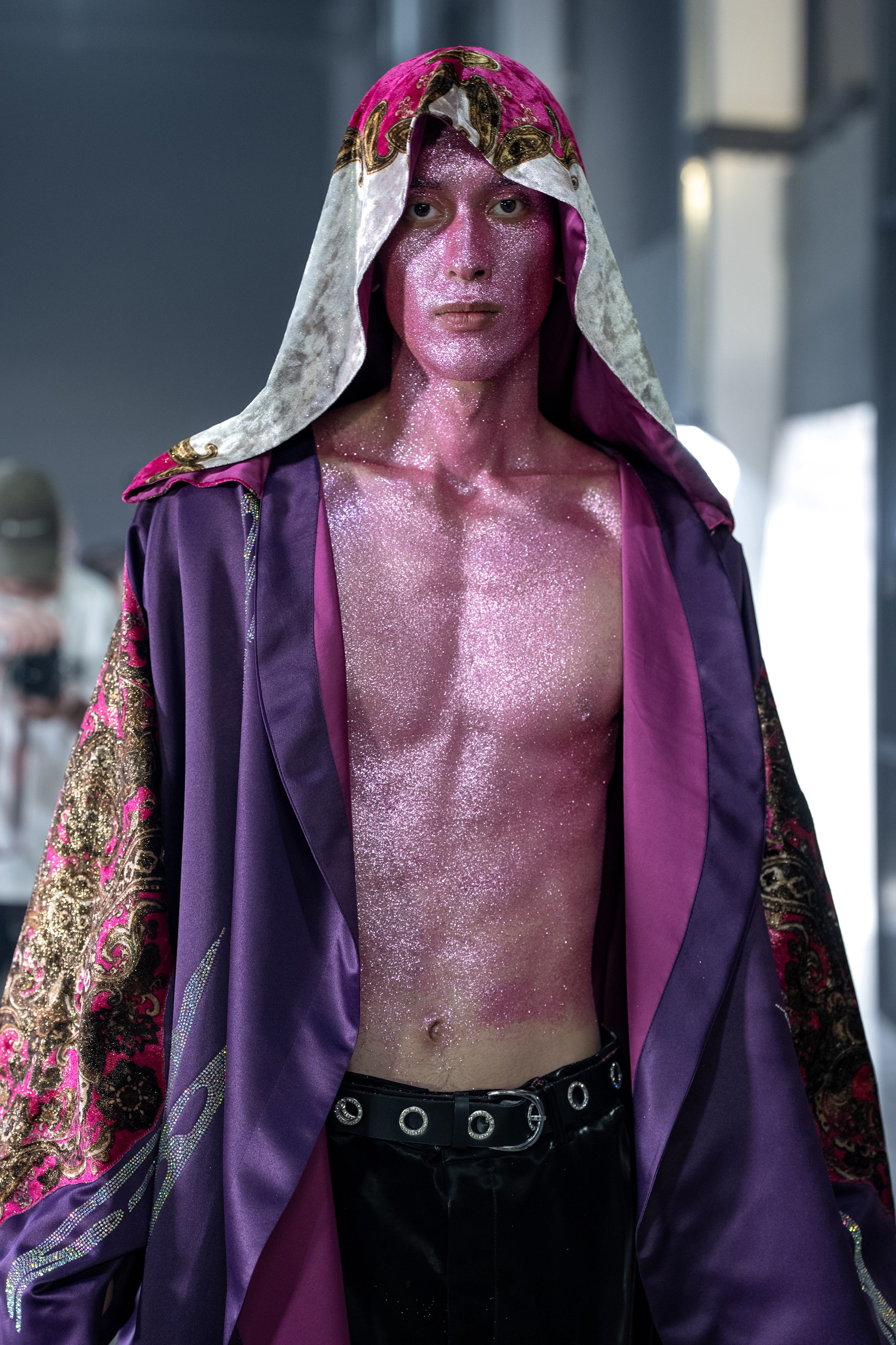 Visa Fashion Week Almaty Pre-Fall 2026 April Backstage Day 2. Сайт Алматинского НЮ АРТ, будуар и фэшн фотографа Дениса Карпенко