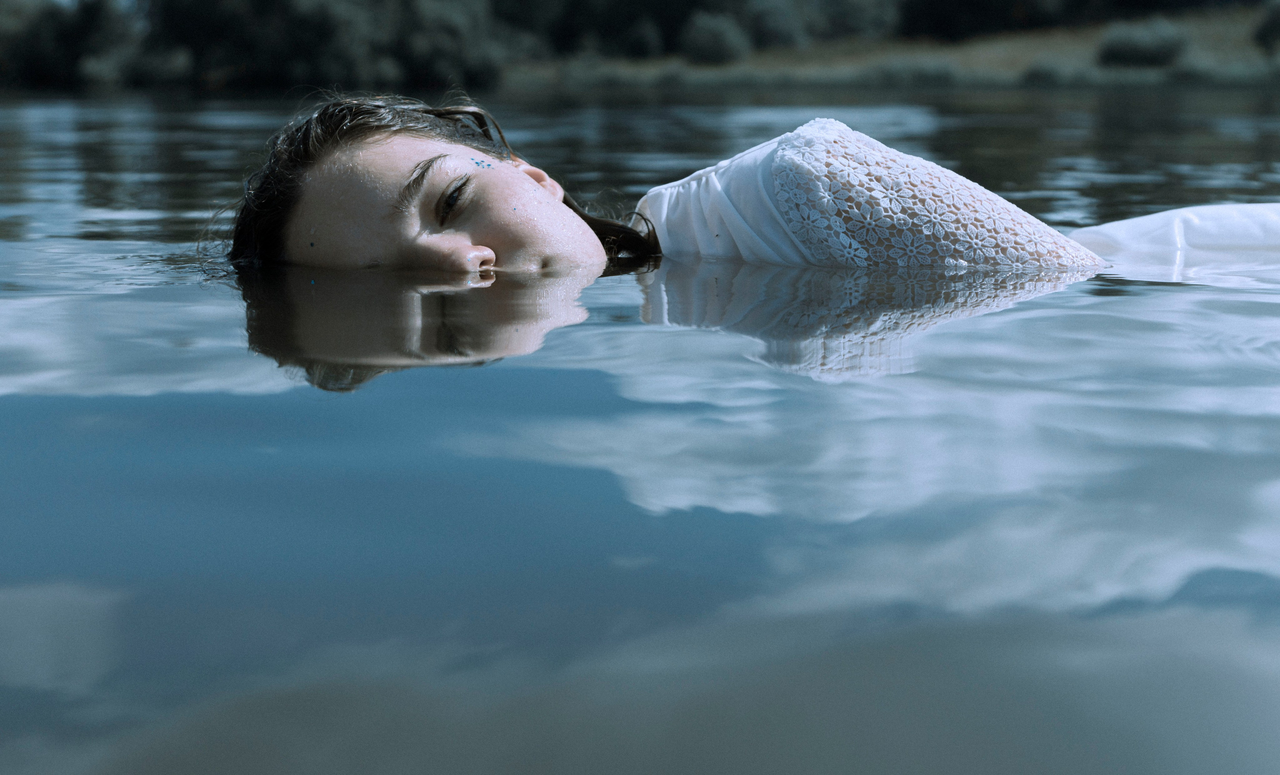 Visual artist (photo & arts)