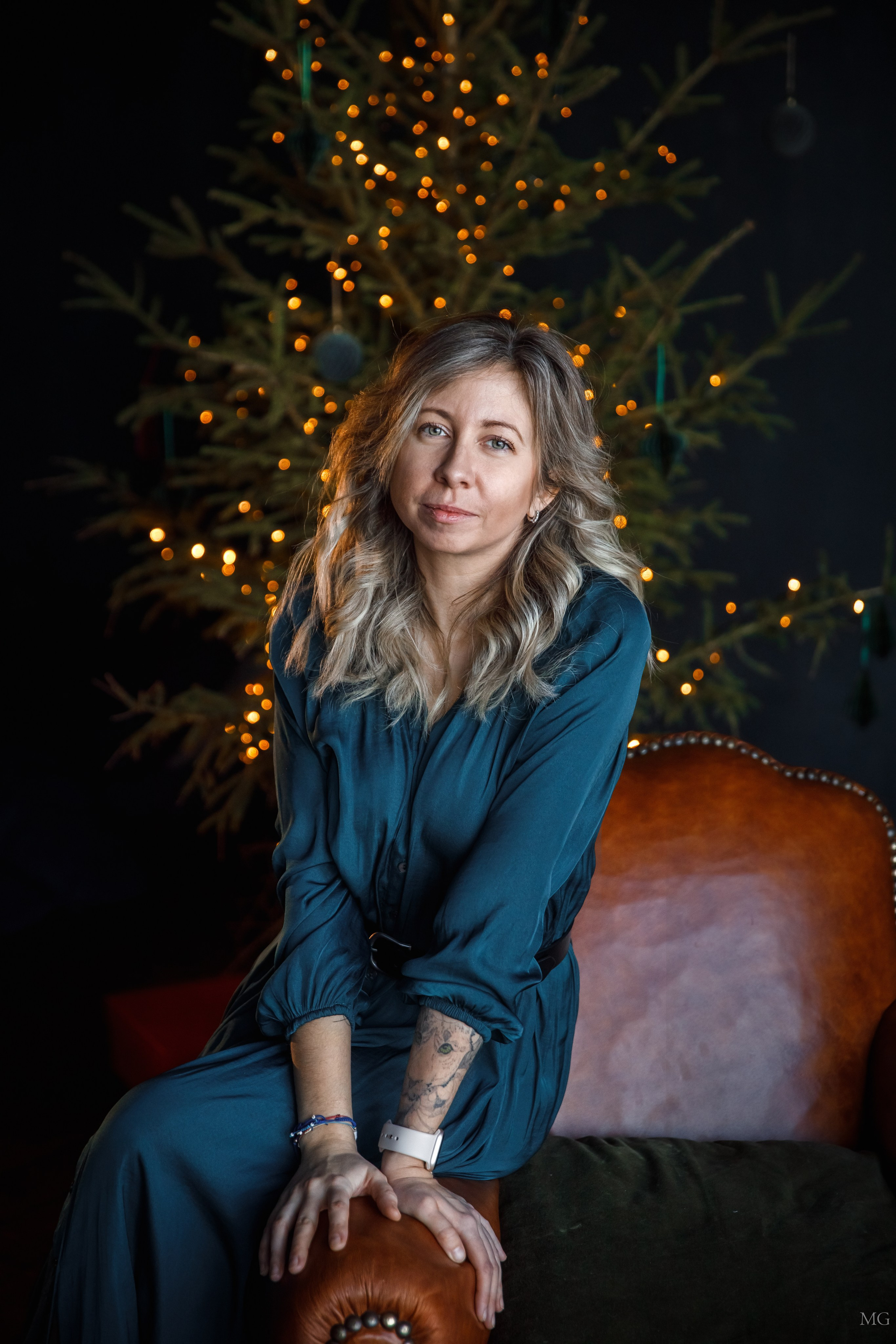 Анютка и родители). Маша Гонтарь Семейный домашний репортажный фотограф в Санкт-Петербурге