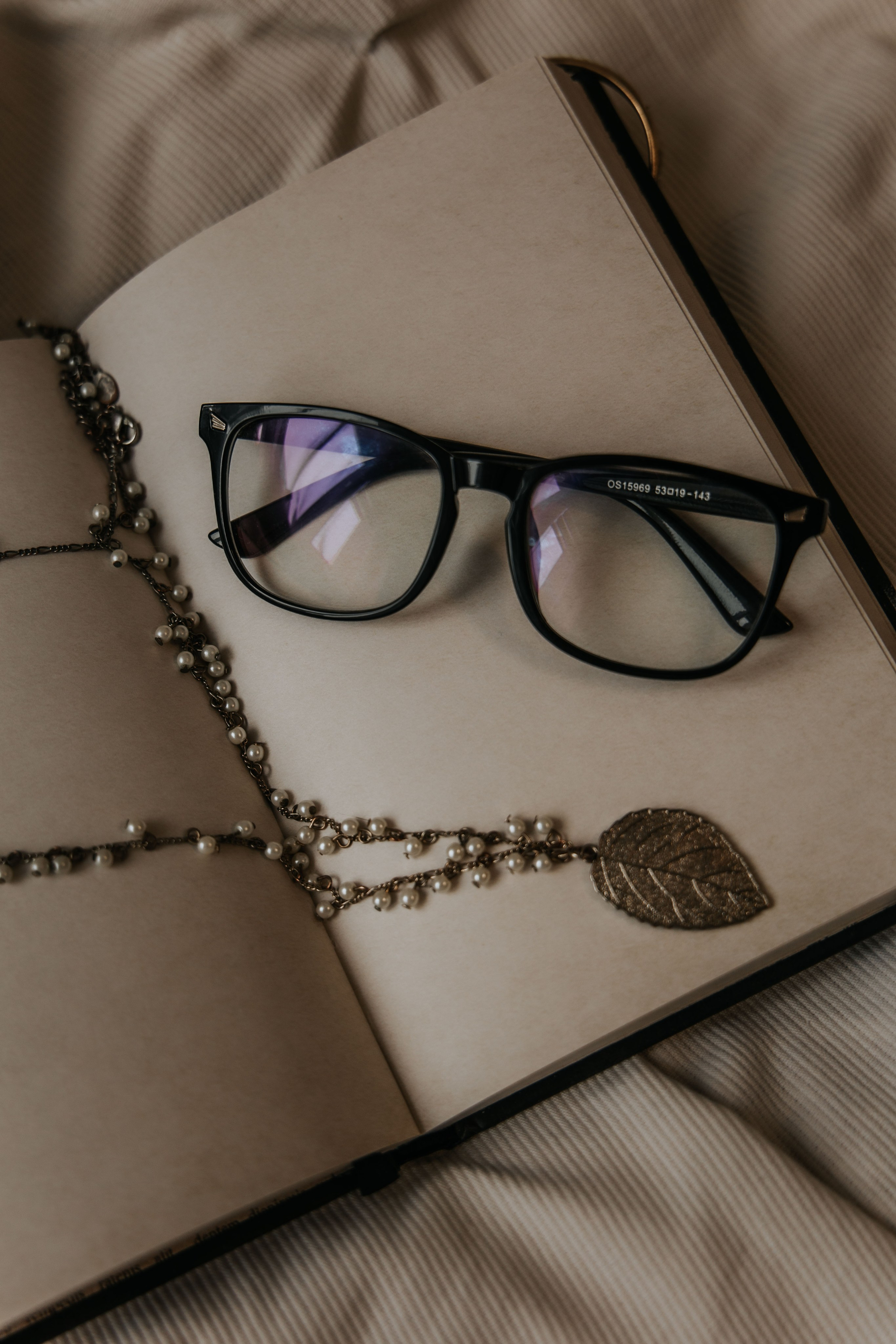 Карнавальные костюмы, вечерние и свадебные платья аренда посуточно, прокат в Жуковском. Одежда для фотосессий, аксессуары. Фотограф для маркетплейсов, фотоуслуги в Жуковском Татьяна Марсуверских