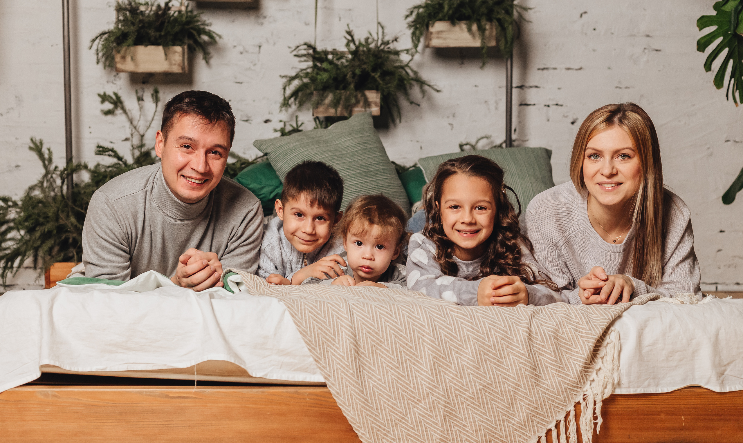 Семья. Фотосессия к Новому Году. Фотограф Мария Новоселова. Сургут
