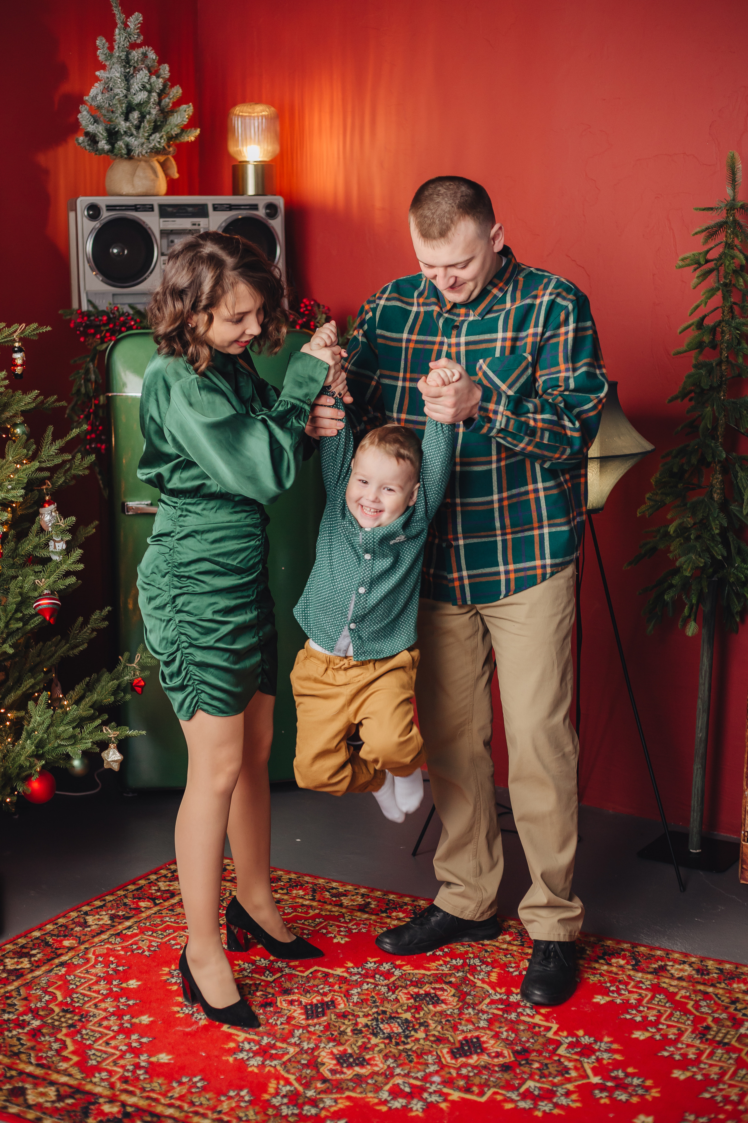 Новогодняя семейная фотосессия. Фотограф Мария Новоселова. Сургут