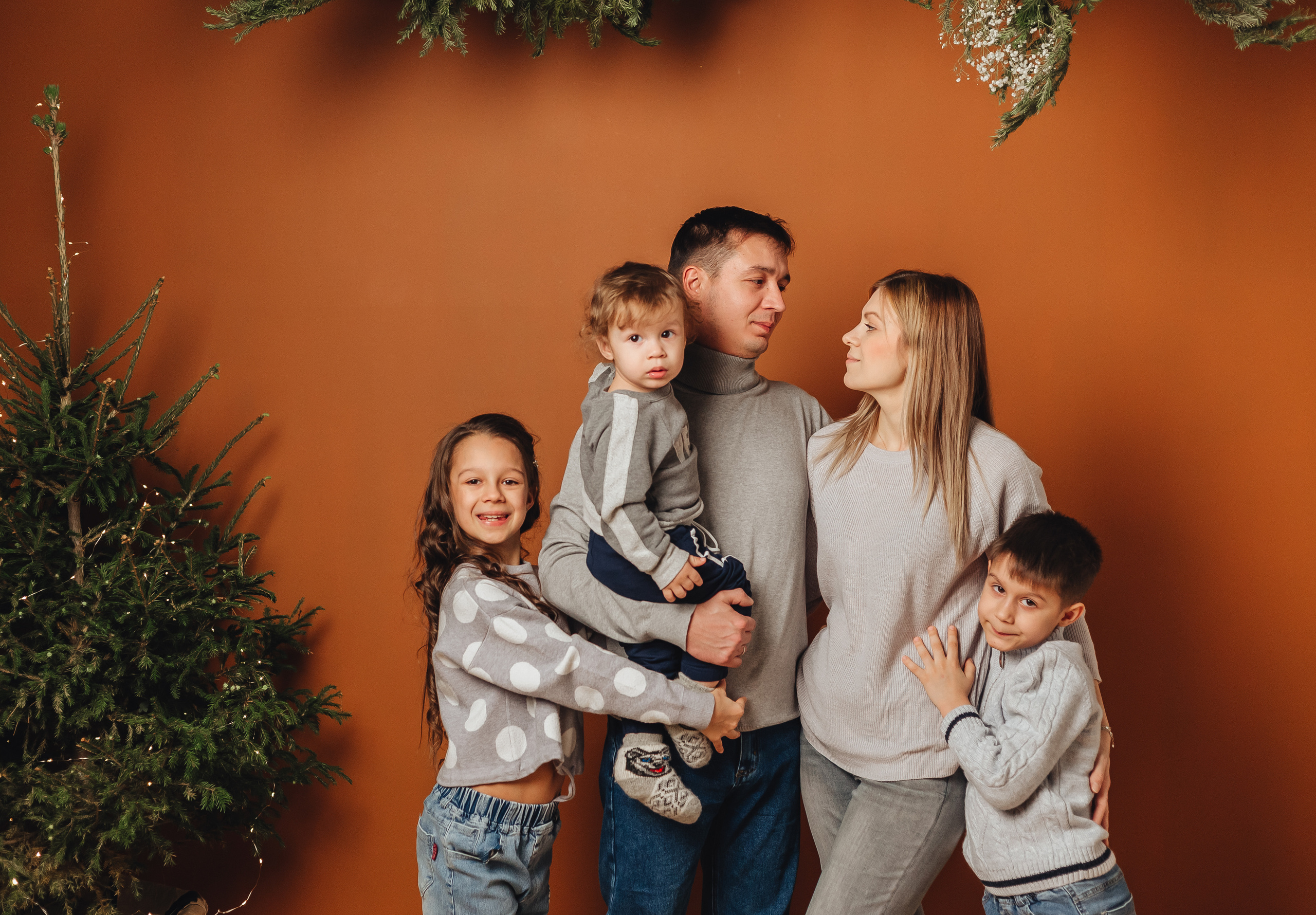 Семья. Фотосессия к Новому Году. Фотограф Мария Новоселова. Сургут