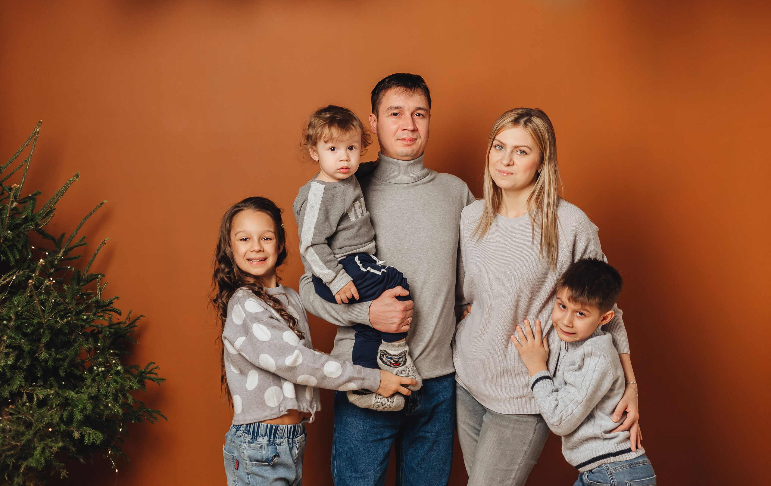 Семья. Фотосессия к Новому Году. Фотограф Мария Новоселова. Сургут