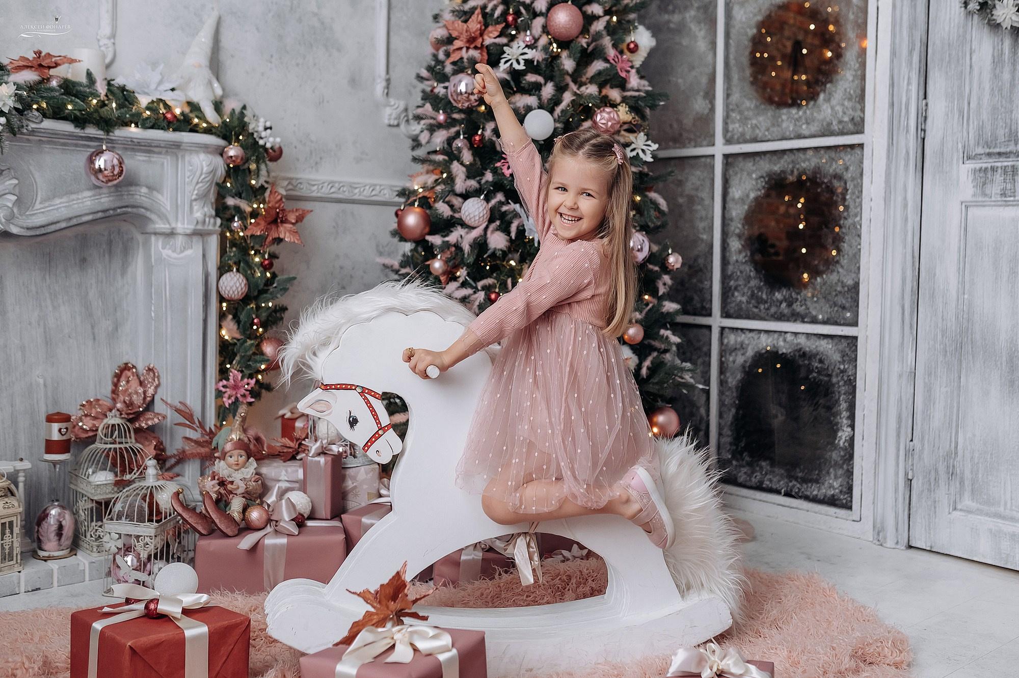 Красивый реквизит для фотосессий в студии Дыхание ветра