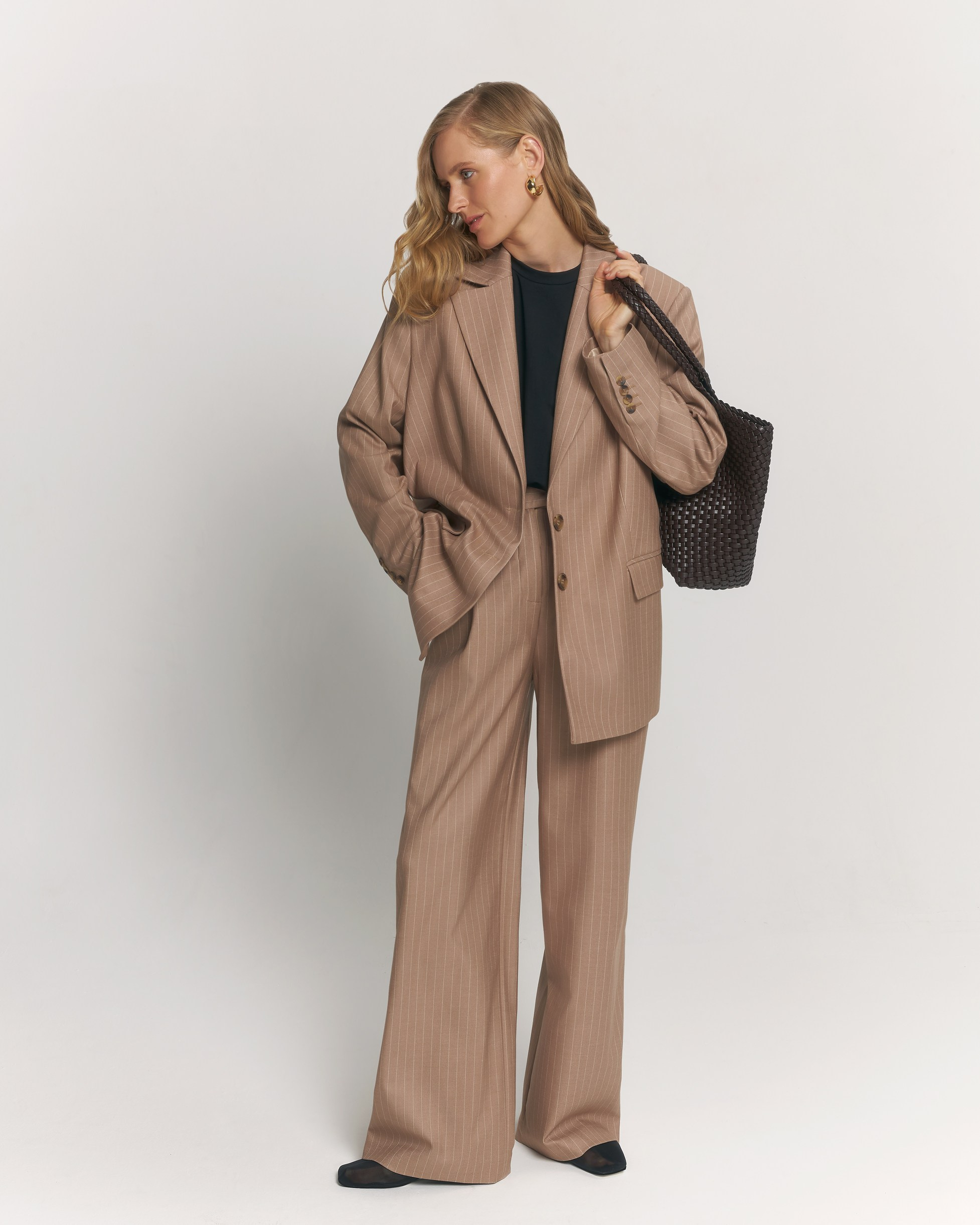 MIA CHU| CATALOG. Букалова Людмила — фотограф для брендов одежды в Москве