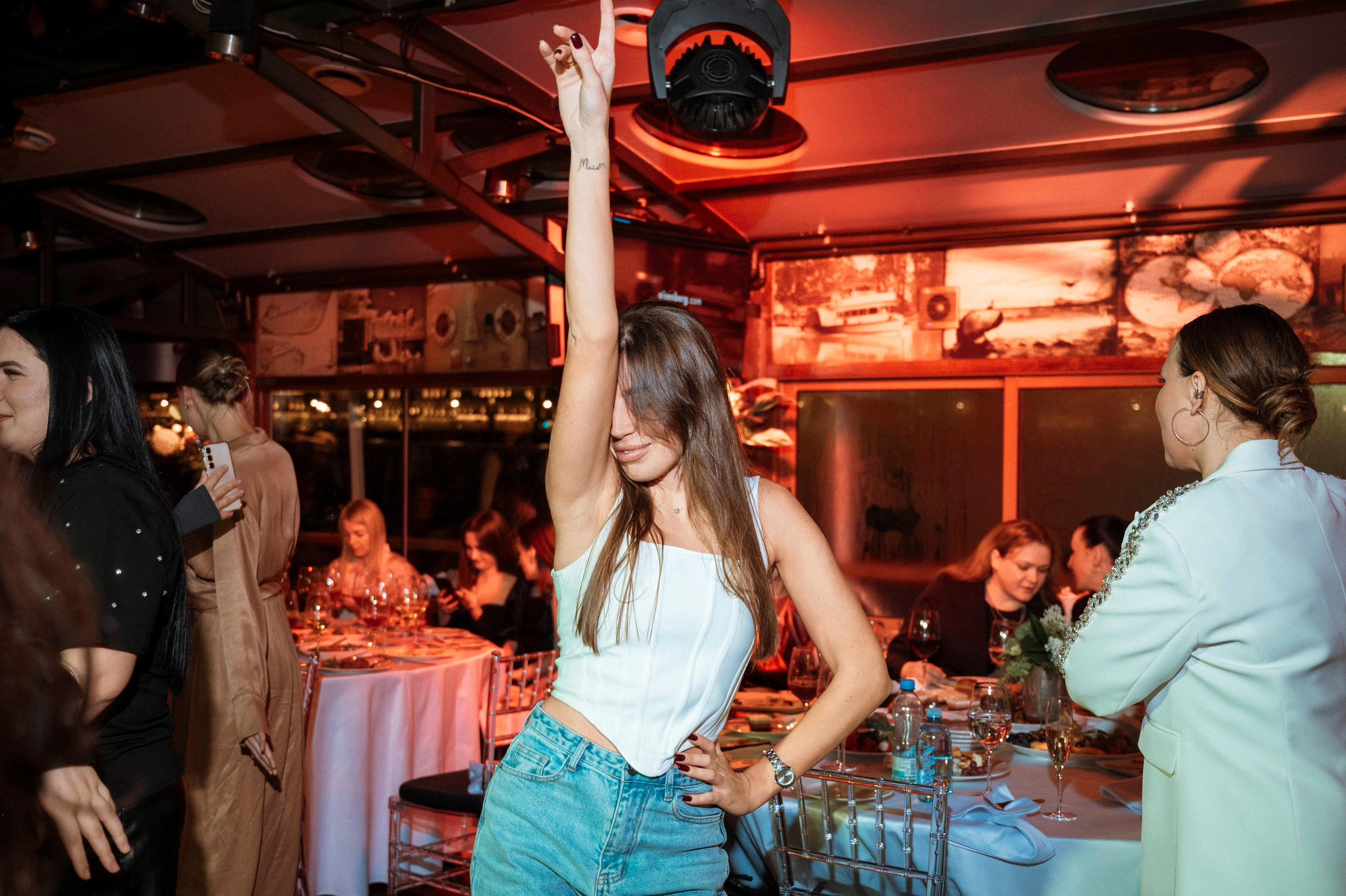 EISENBERG Корпоратив // Astra Marine Гала-ужин на теплоходе. Фотограф Элина Брусенцева