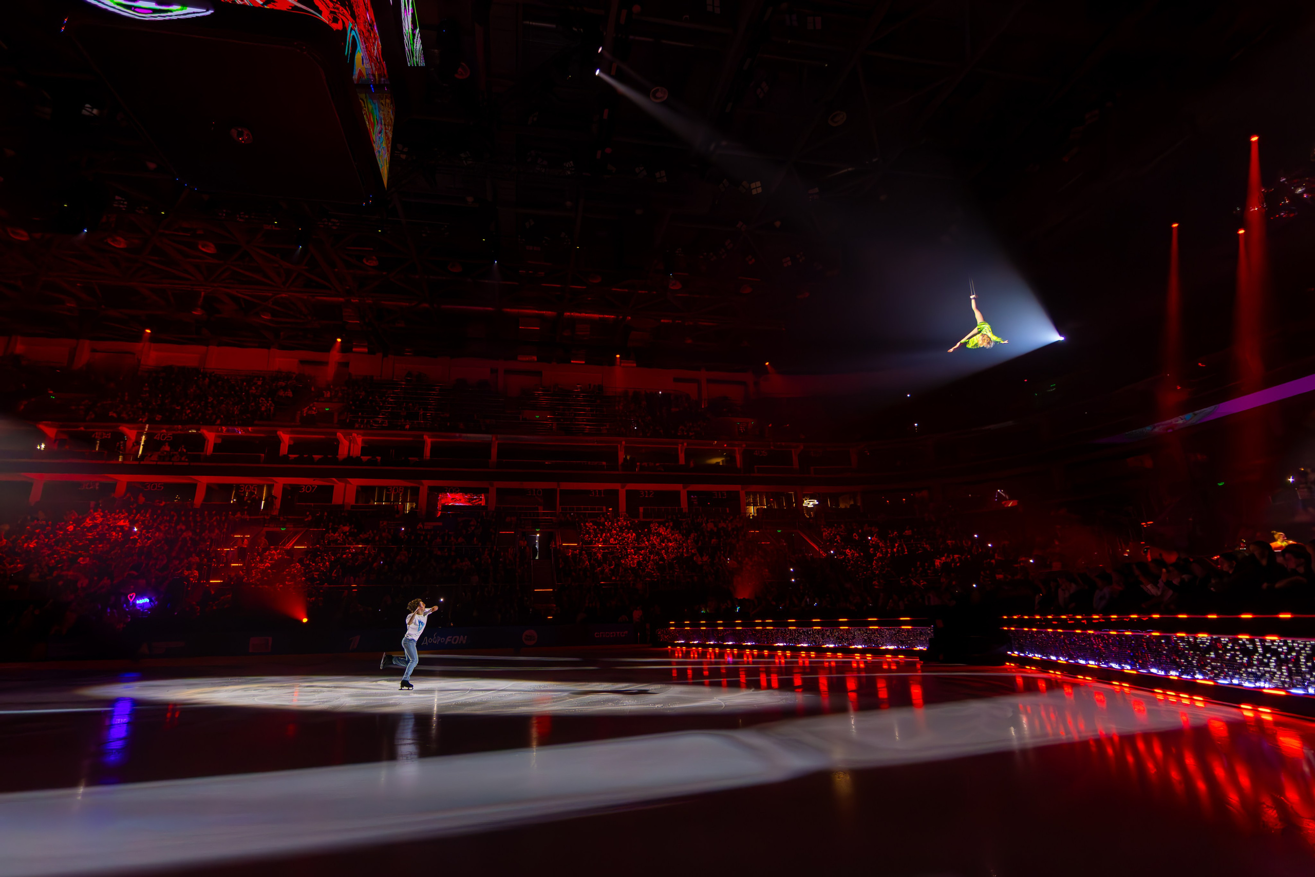 Шоу Евгении Медведевой. Фотограф Вадим Казусь