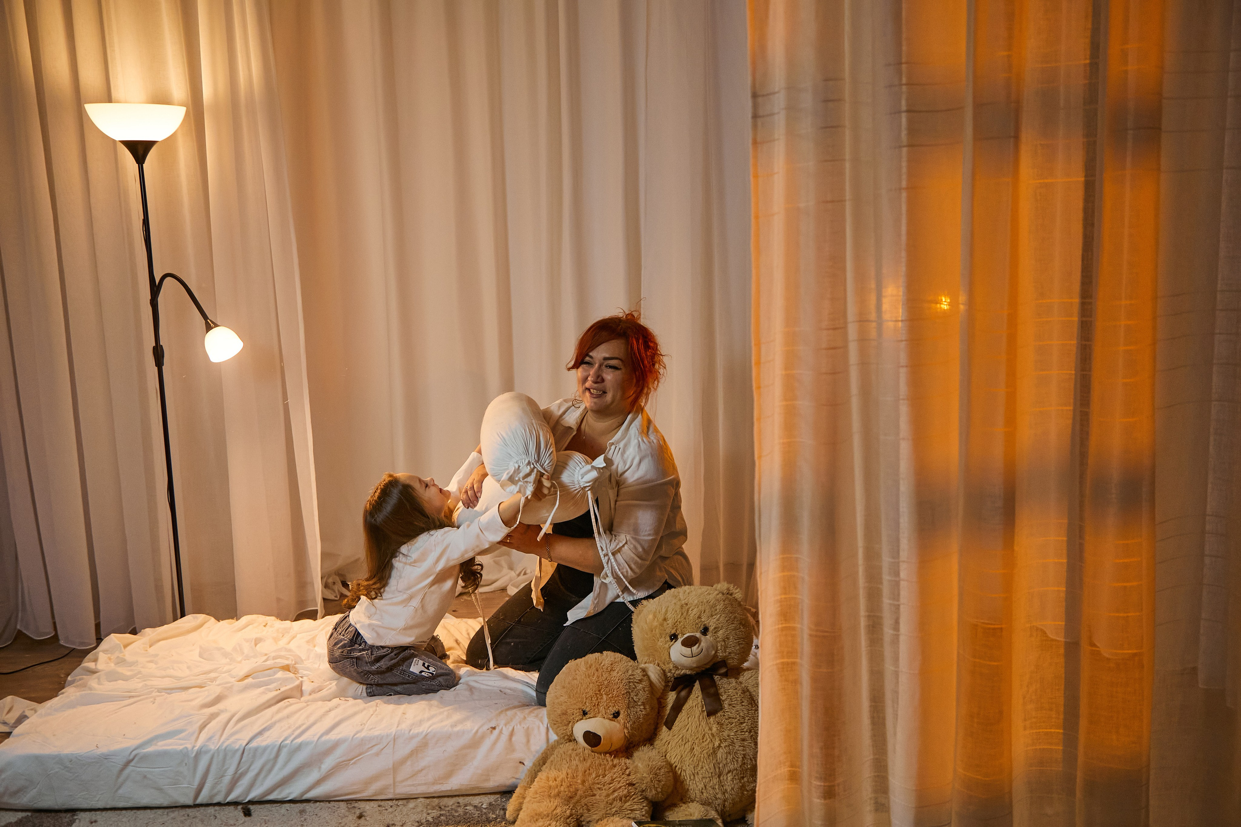 «Бой подушками». Свадебный и креативный фотограф в ЮФО и МСК