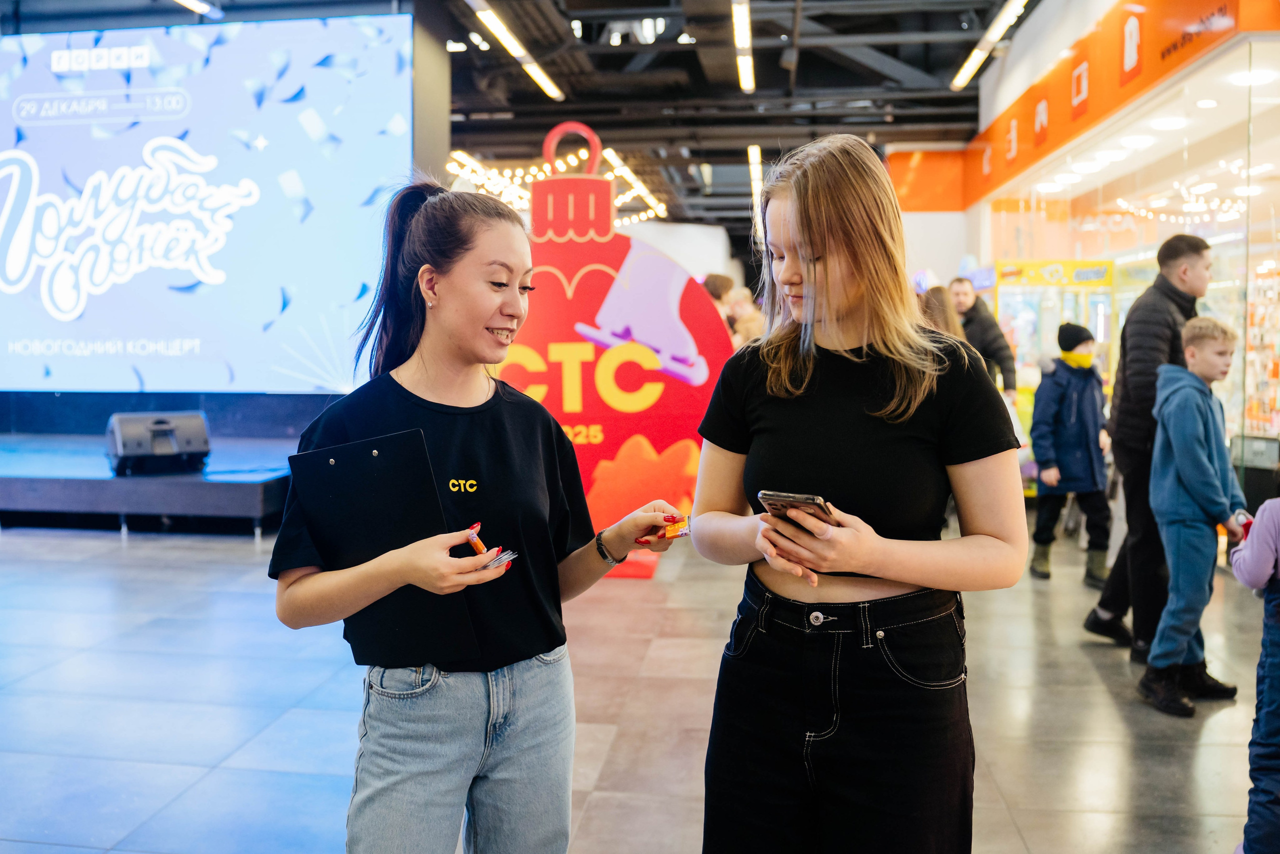 Промоакции СТС. Видеограф и Фотограф в Челябинске Ксения и Владимир Рюмины