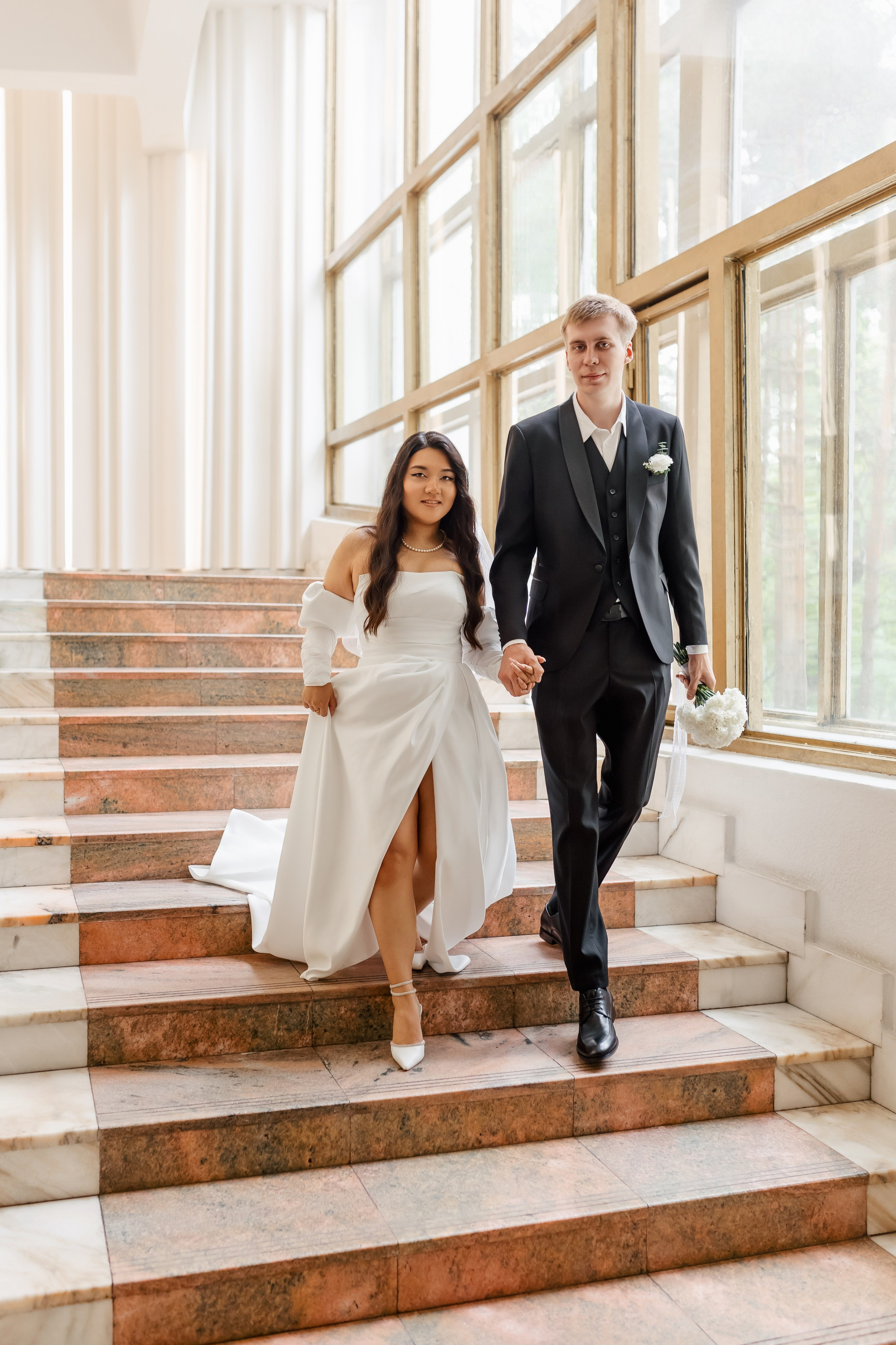 Андрей и Анна. Интурист. Комсомольская площадь. Свадебный фотограф в Хабаровске