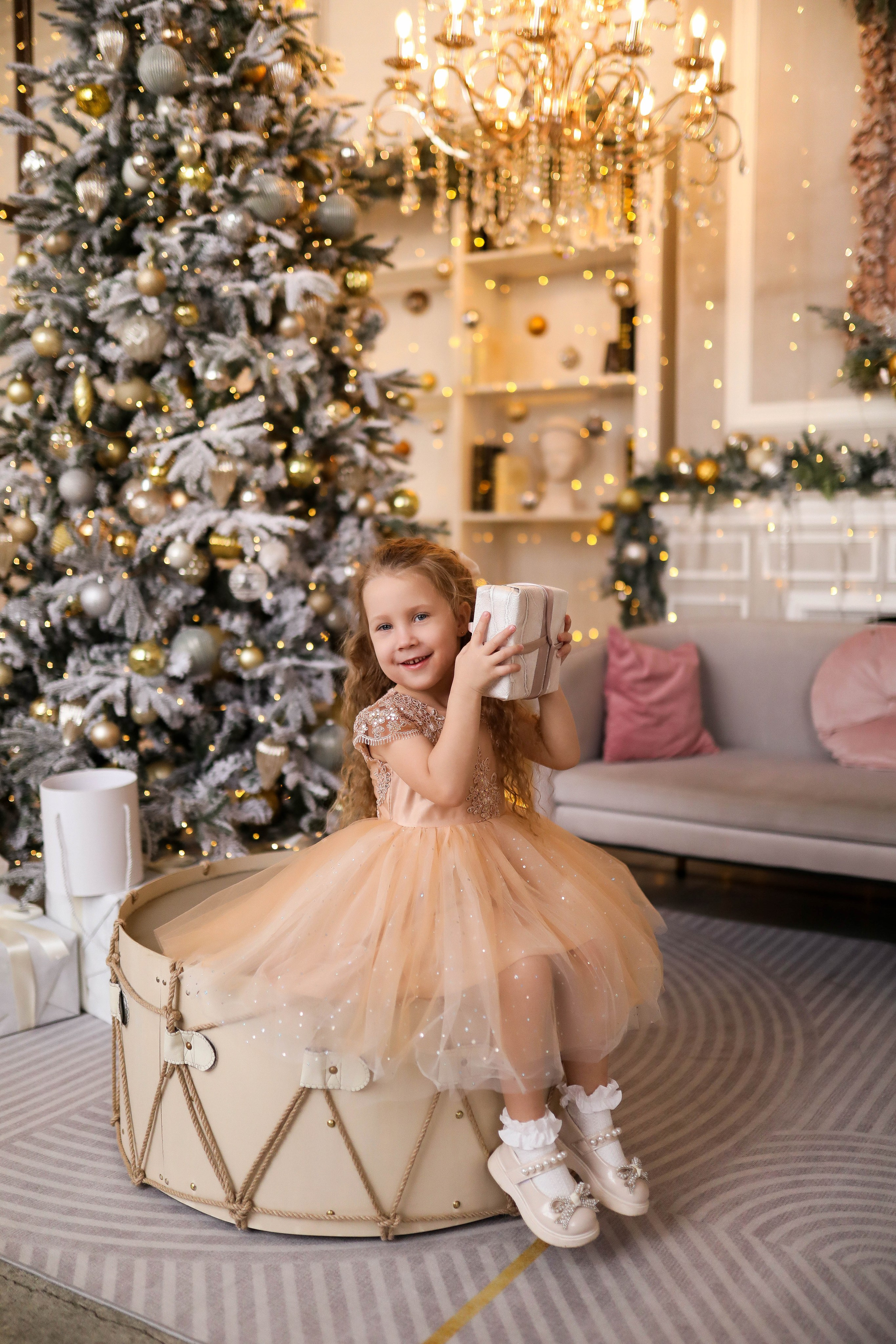 Семейная съёмка в зале вайт и Флет. ФОТОГРАФ ХАБАРОВСК АНАСТАСИЯ РАЧЕНКОВА