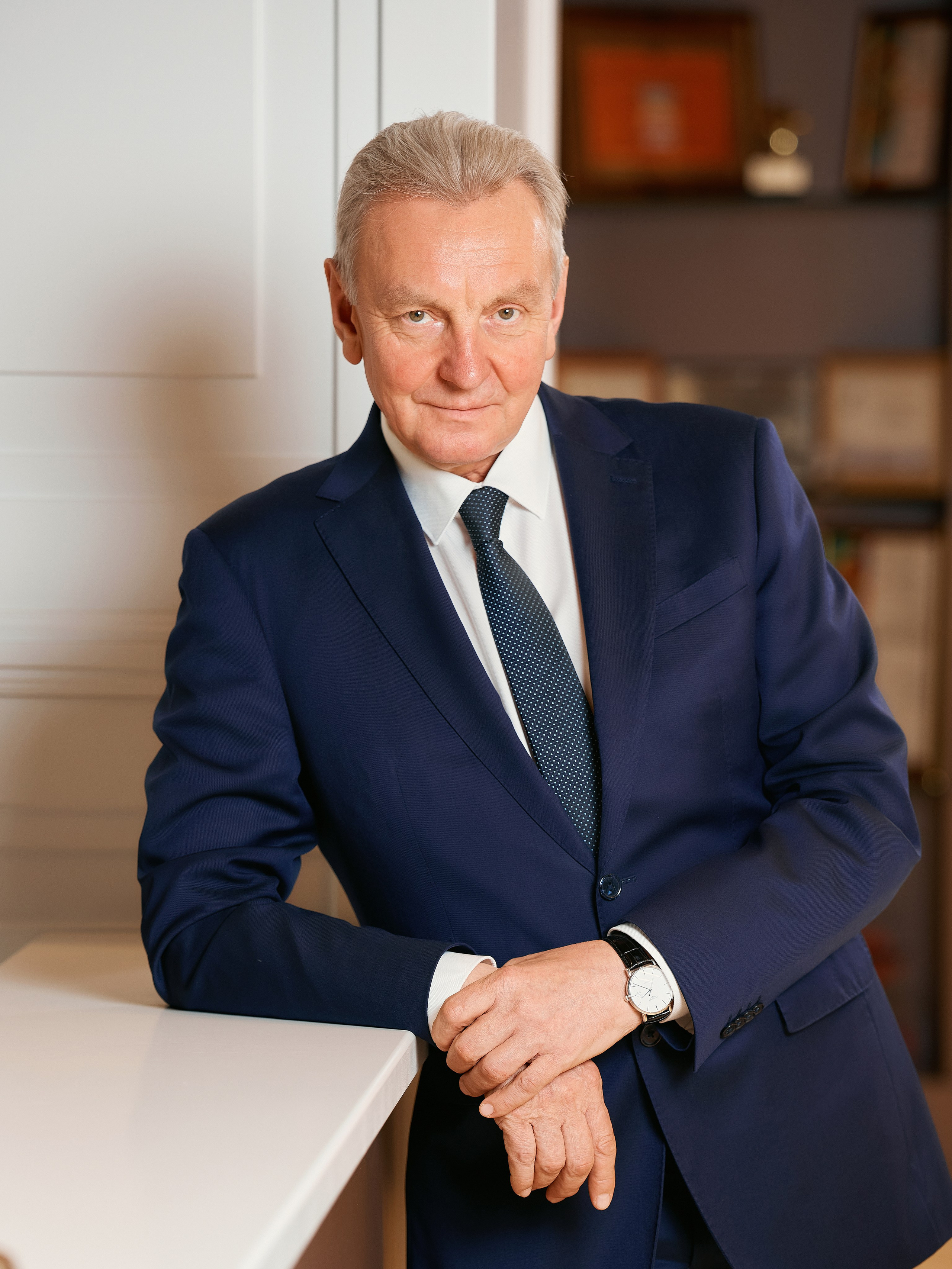 Портреты первых лиц. Мое имя Раиль. Я репортажный фотограф в Казани, так же мой любимый жанр — свадебный фотограф