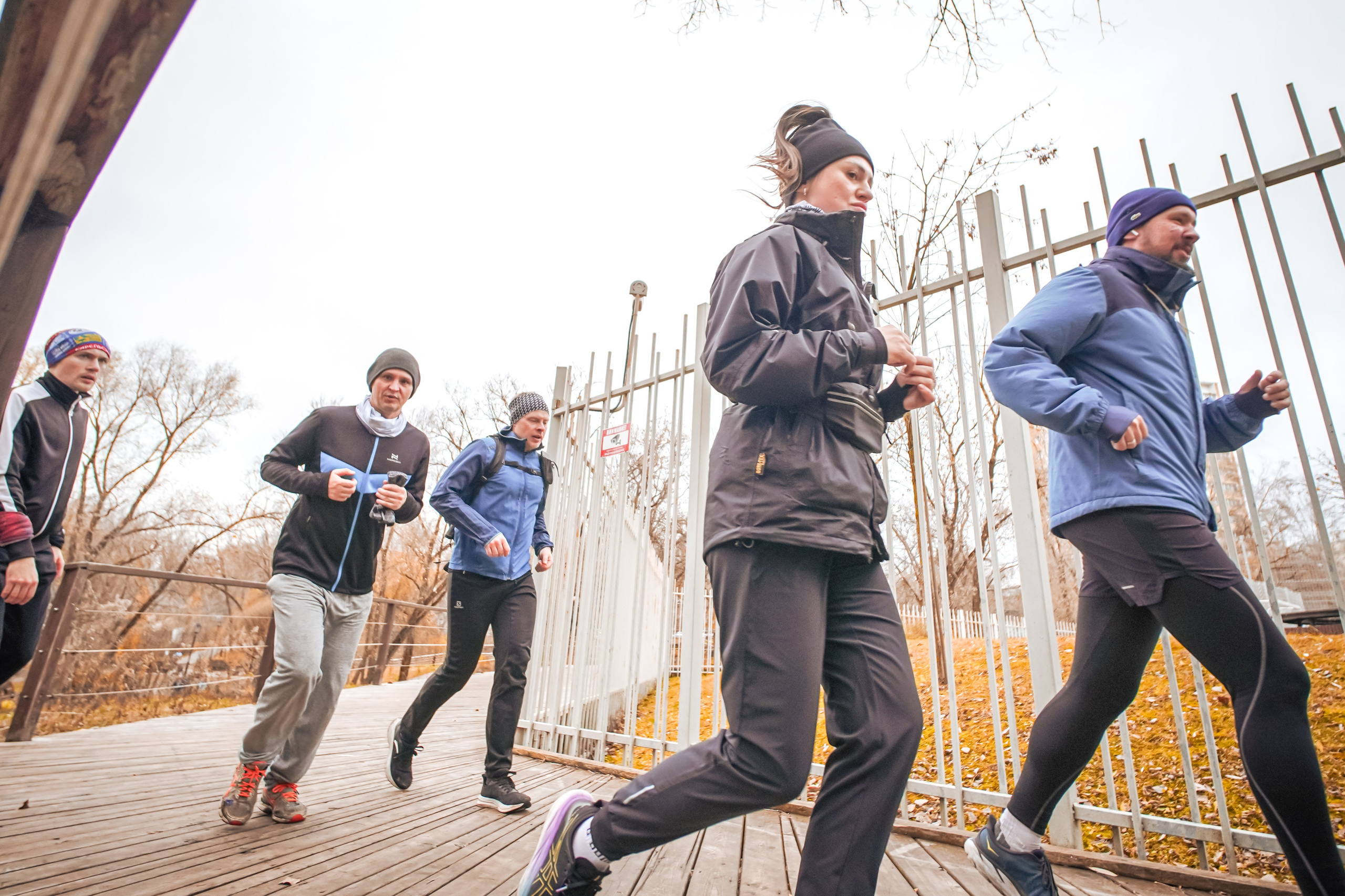 #марафонудома #яuzarun 2024 2-я петля, группа 6:30. Роман Капилюшов. Бег. Фото. Видео. г. Люберцы