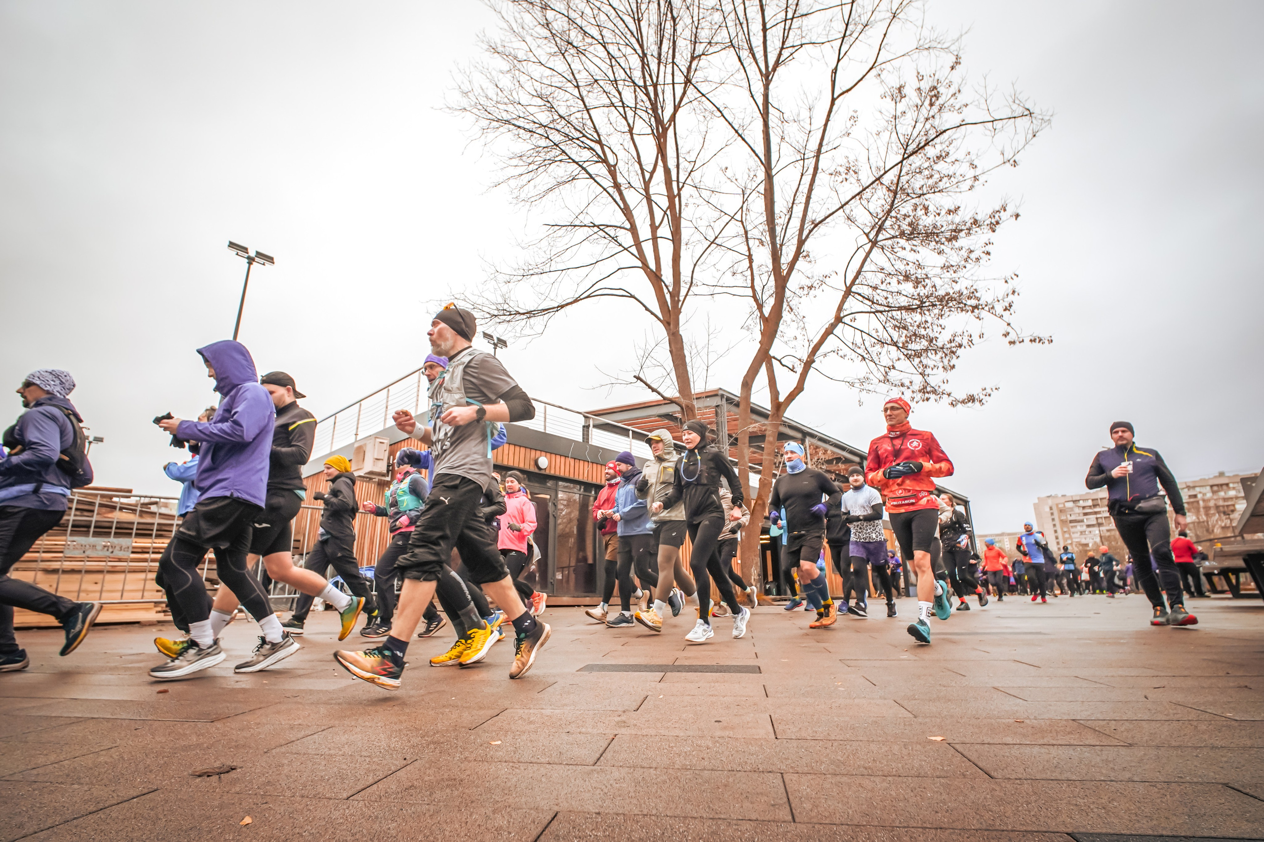 #марафонудома #яuzarun 2024 2-я петля, группа 6:30. Роман Капилюшов. Бег. Фото. Видео. г. Люберцы