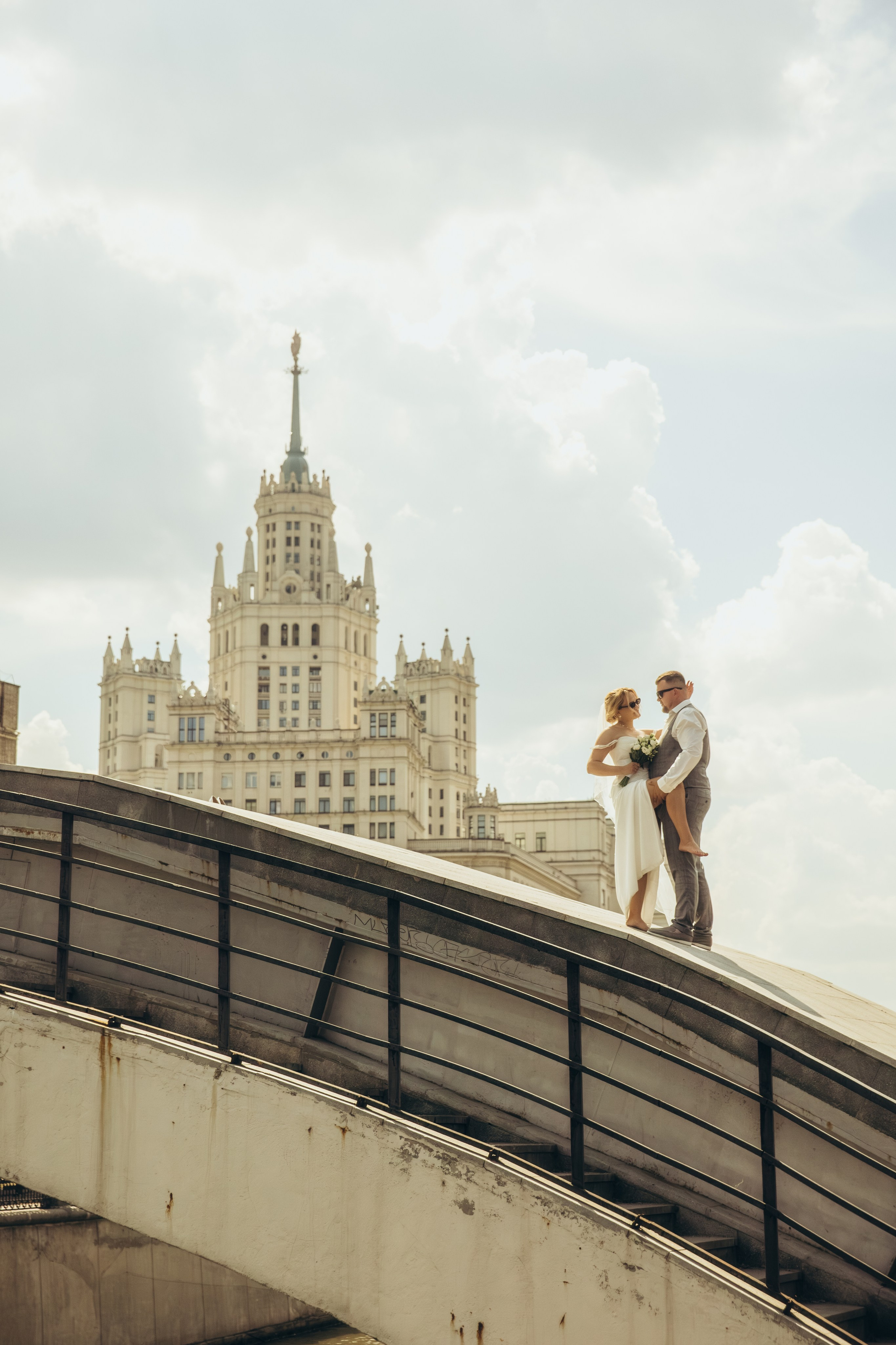 Тессинский мост свадьба. Свадебный и семейный фотограф Москва и Московская область