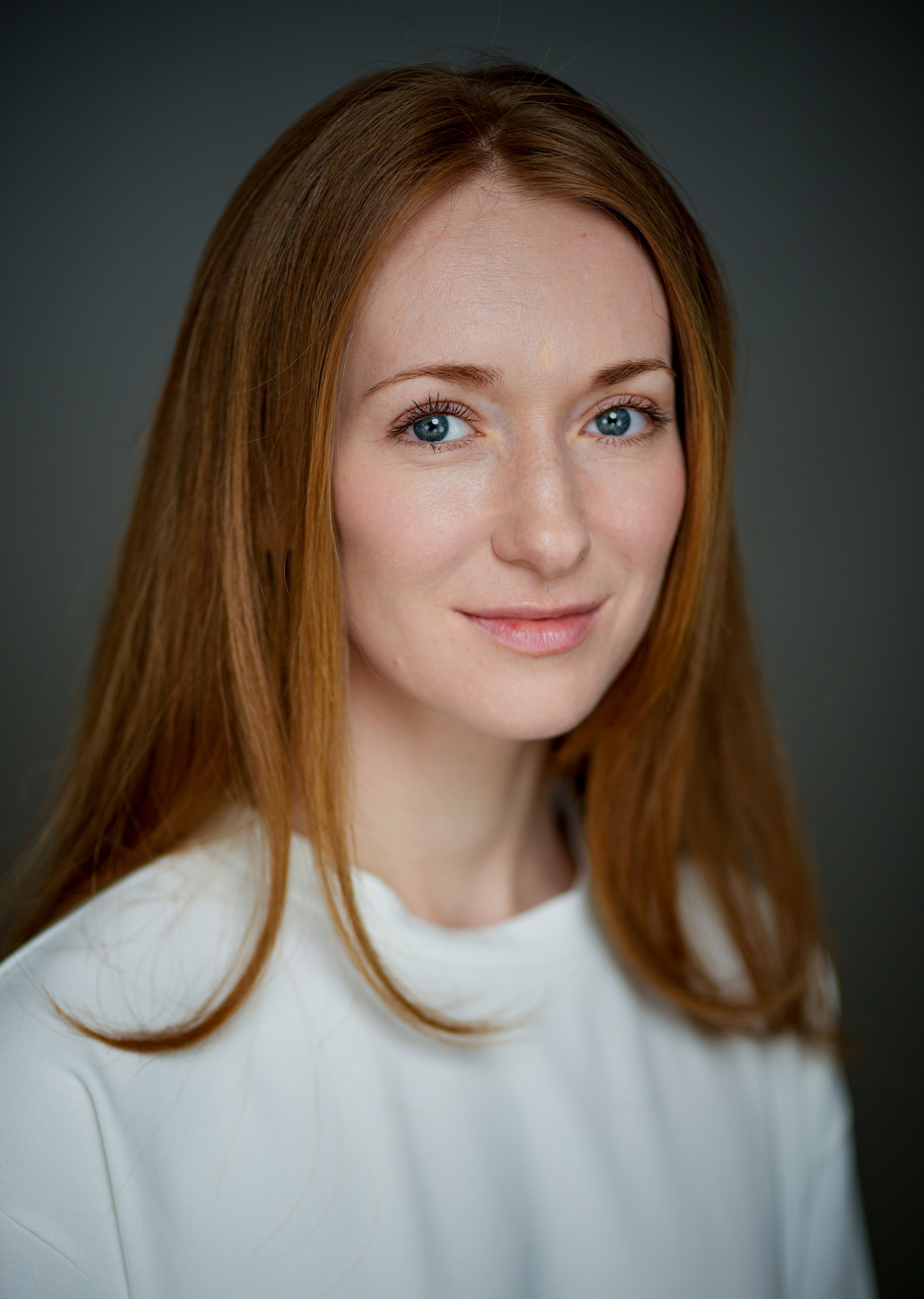 Актриса Алина Чернобровкина. Портретная съемка в Москве, студийный фотограф Игорь Фомин