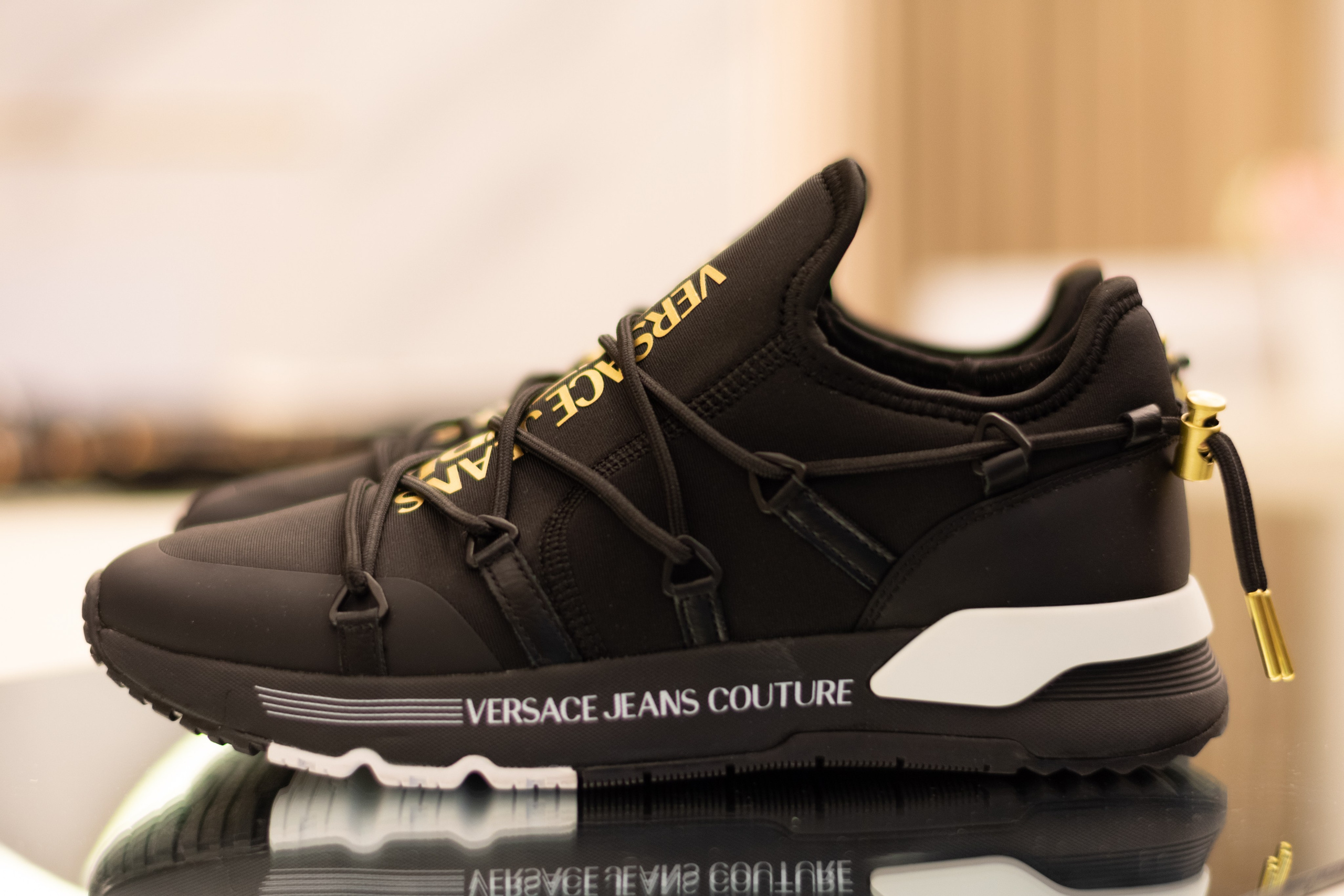 Для организаций. Предметная фотосессия для обувного магазина Capsula. Фотограф/видеограф Богдан Голованов