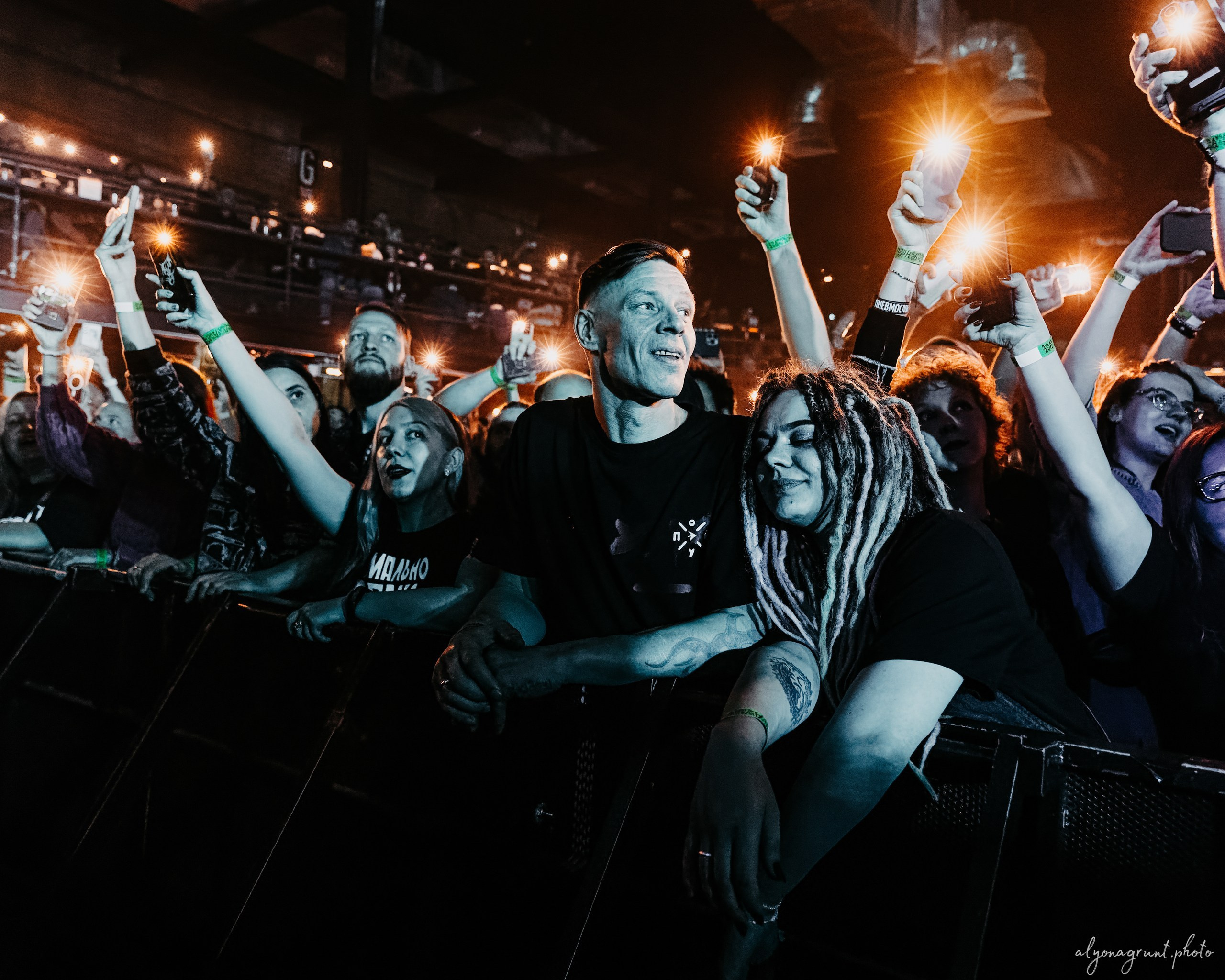 Пневмослон, фоторепортаж СПб, A2,17.10.2025. Алена Адрианова: фотограф в Санкт-Петербурге