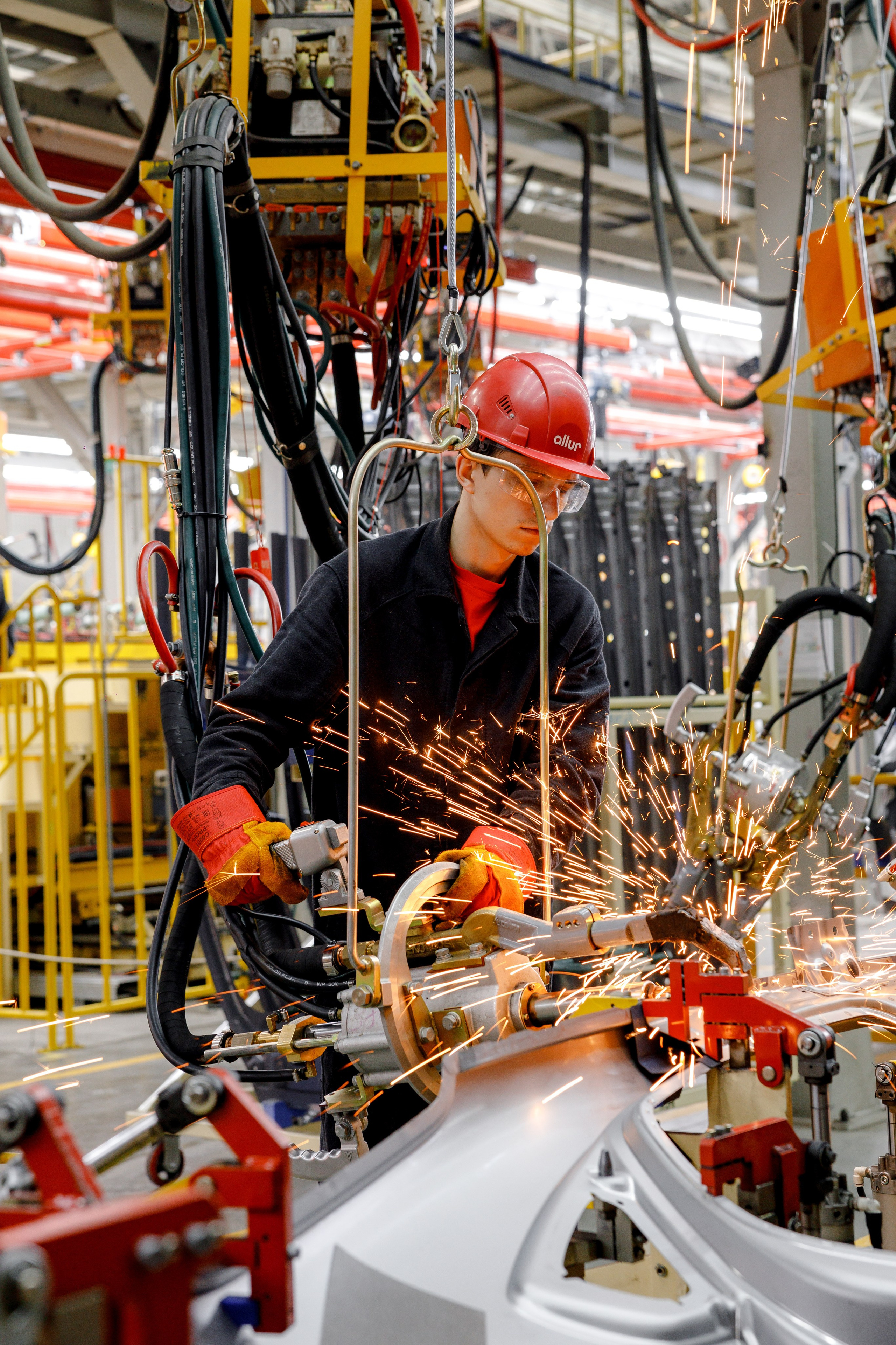 Автомобильный завод «Allur». Свадебный фотограф Костанай/Астана