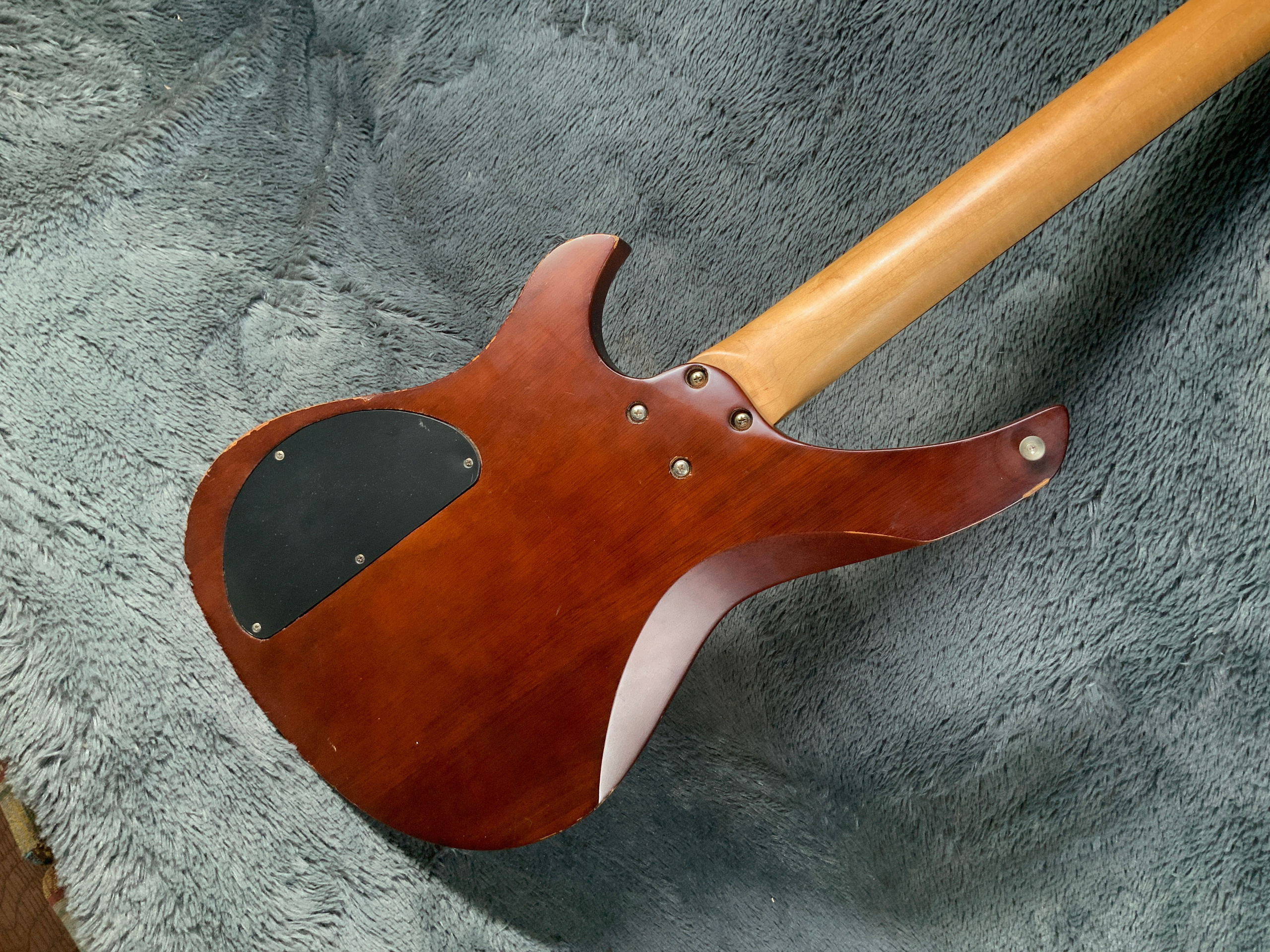 Vintage Bass Korea 90's