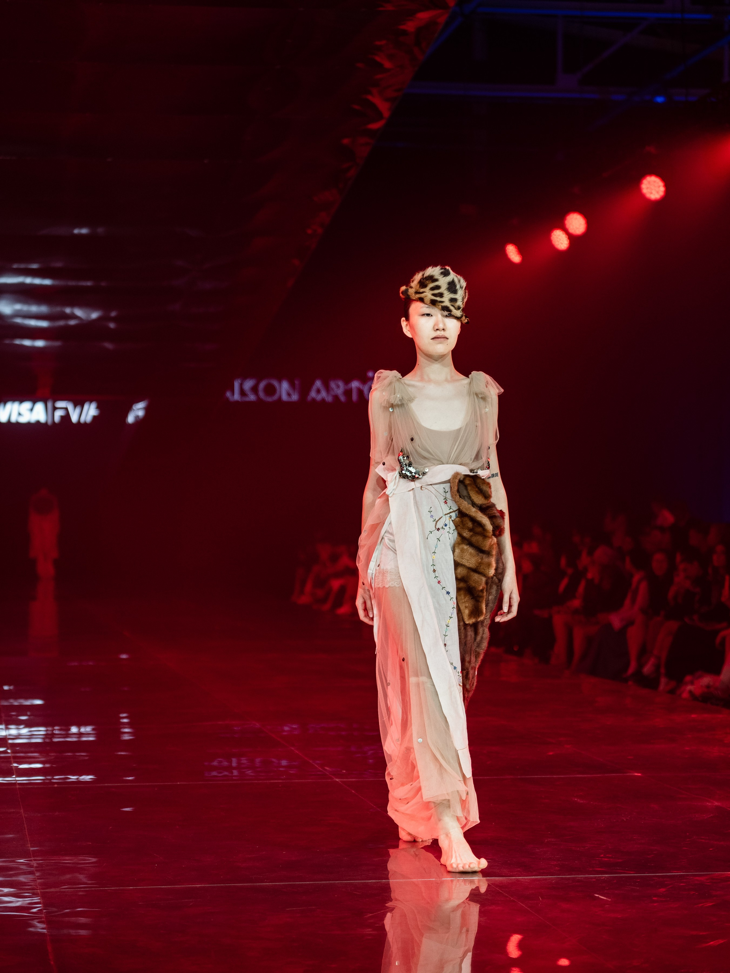 Visa Fashion week Maison Artc. Сайт Алматинского НЮ АРТ, будуар и фэшн фотографа Дениса Карпенко
