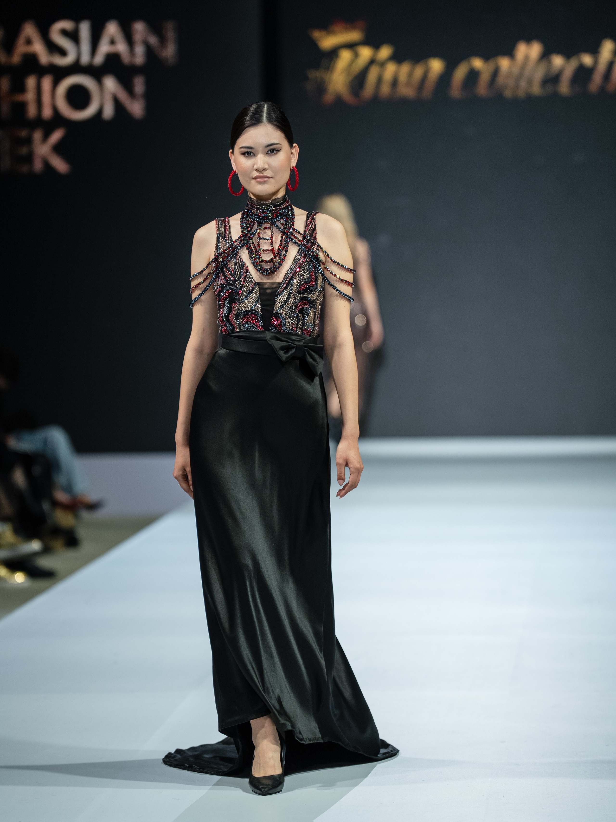 EURASIAN FASHION WEEK Rina Collection. Сайт Алматинского НЮ АРТ, будуар и фэшн фотографа Дениса Карпенко