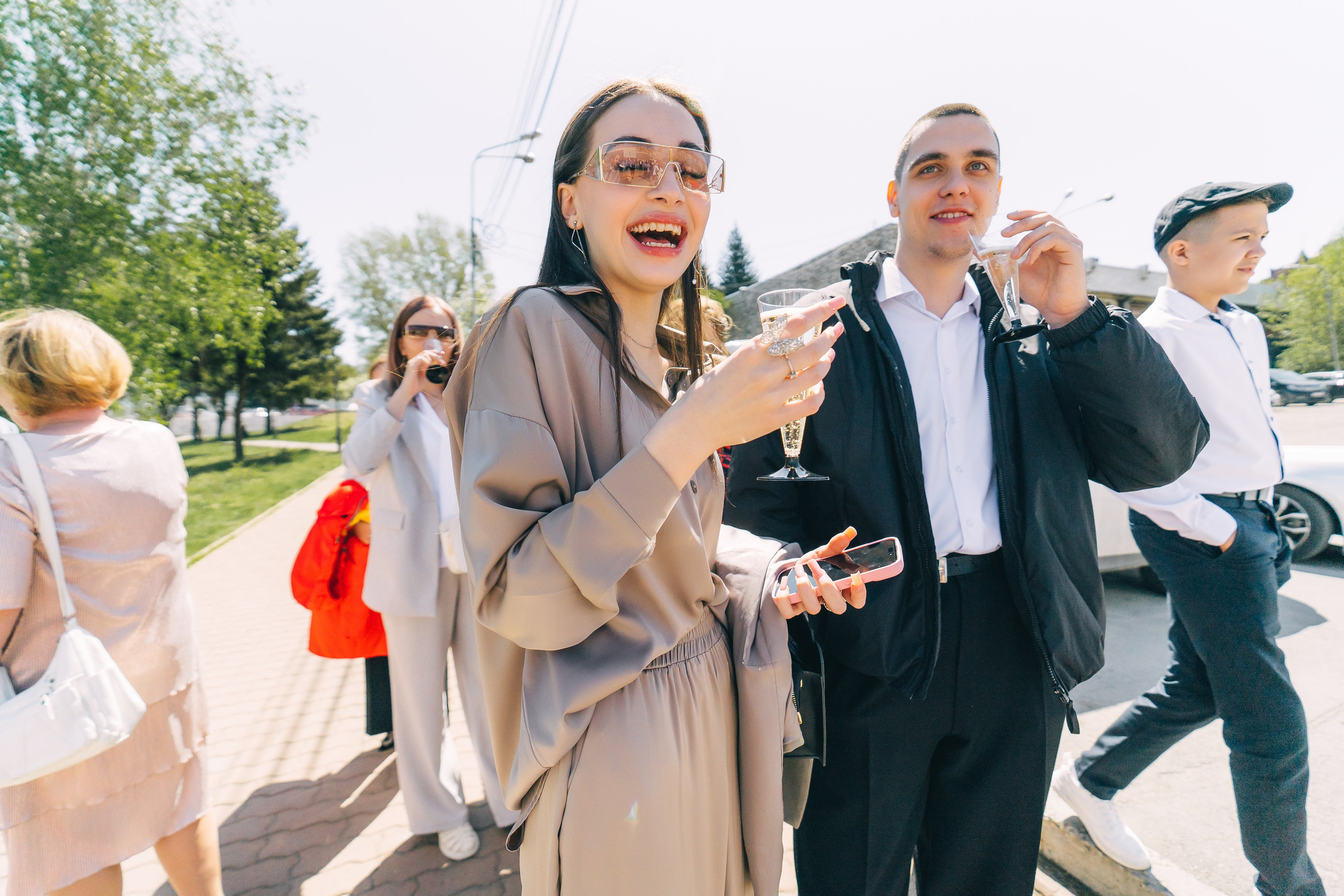 Красный кабриолет. Фотограф Ангарск Иркутск Ксения Король