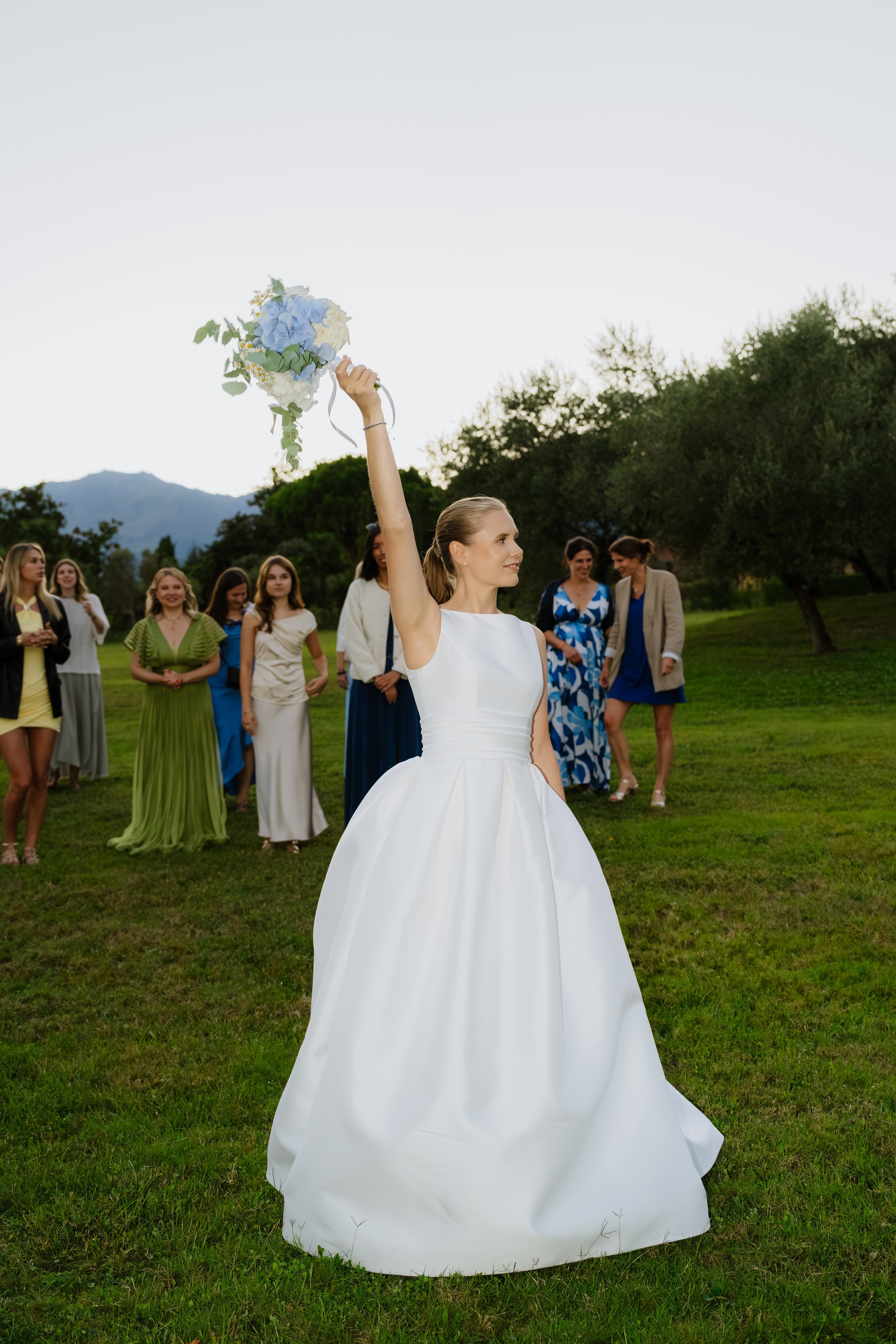 Vera & Lorenzo | Biella, Italy. Professional Wedding Photographer Geneva & Romande Switzerland | Tanya Creator