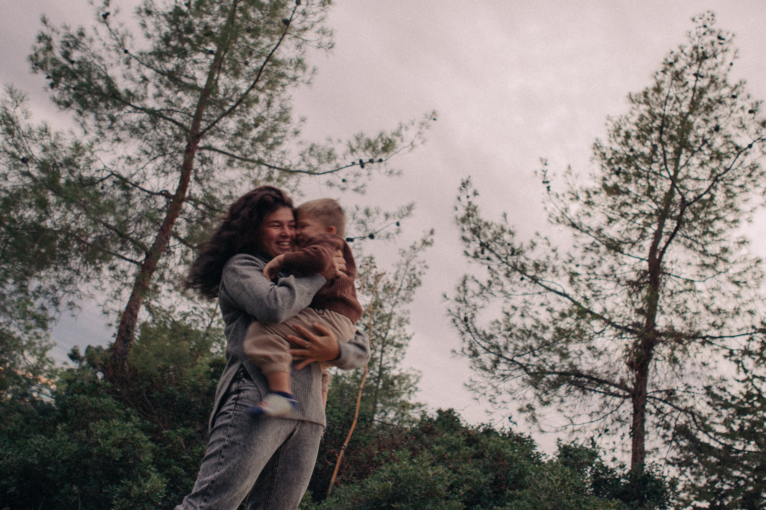 Nastya & Mr. Racoon. Portrait, family and pet photographer in Cyprus, Ksenia Bourdelle