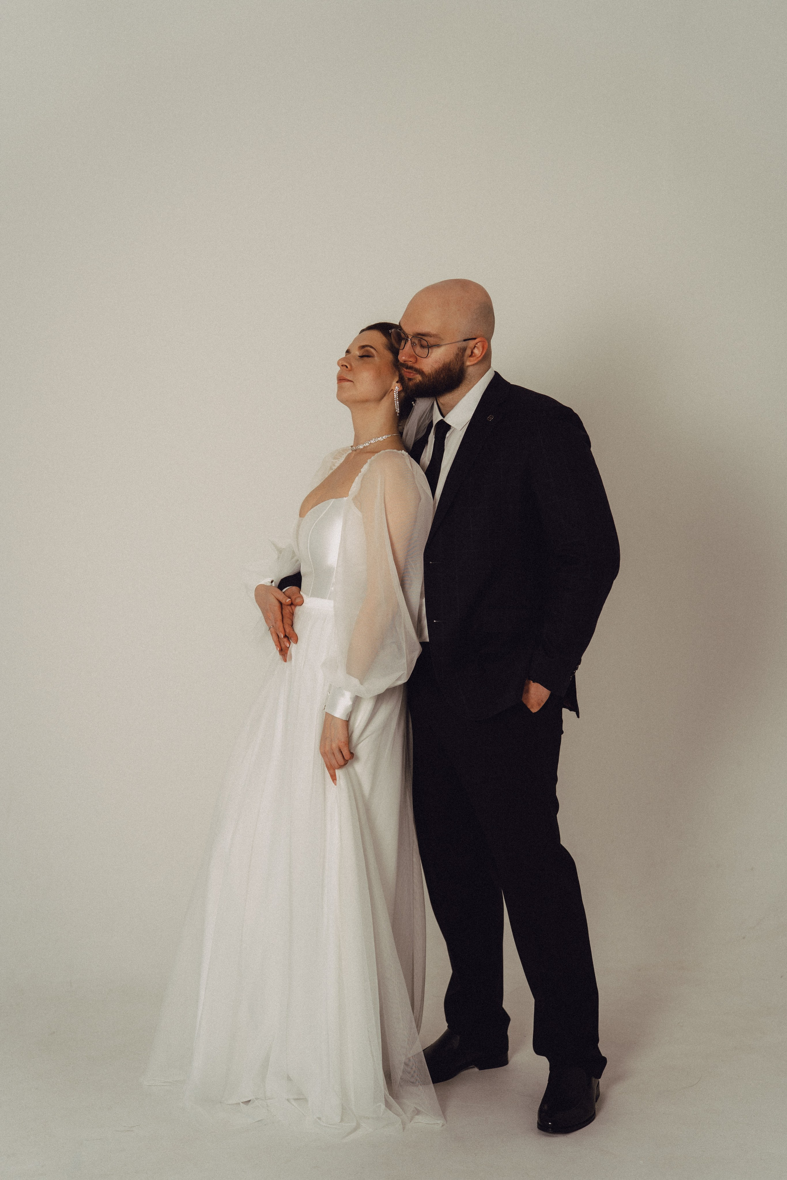 СВАДЕБНАЯ СЬЕМКА ВО ВТОРОМ ДВОРЦЕ (ДЕКАБРЬ) ТАКЖЕ СЬЕМКА В СТУДИИ НА ЧЕРНЫШЕВСКОЙ. Профессиональный фотограф, Санкт-Петербург — Виктория Богомолова