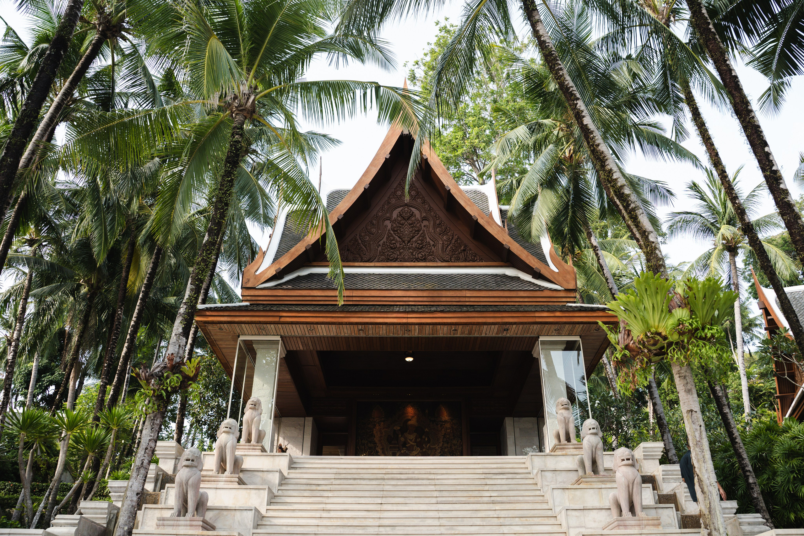 SILENT LUXURY. Photographer in Phuket Andrei Valiev