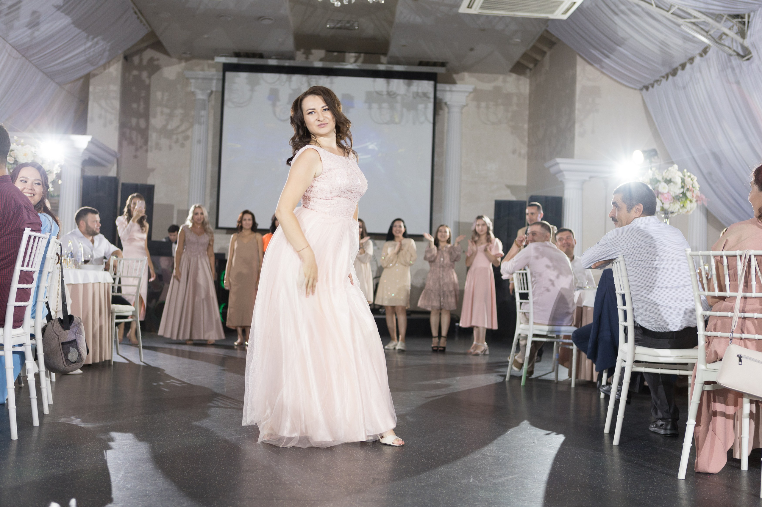 Свадебный фотограф Уфа — Руслан ГабдлисламовЖивые эмоции, красивые кадры, воспоминания на всю жизнь.Работаю по всей Республике Башкортоста. Свадебный фотограф Уфа Руслан Габдлисламов