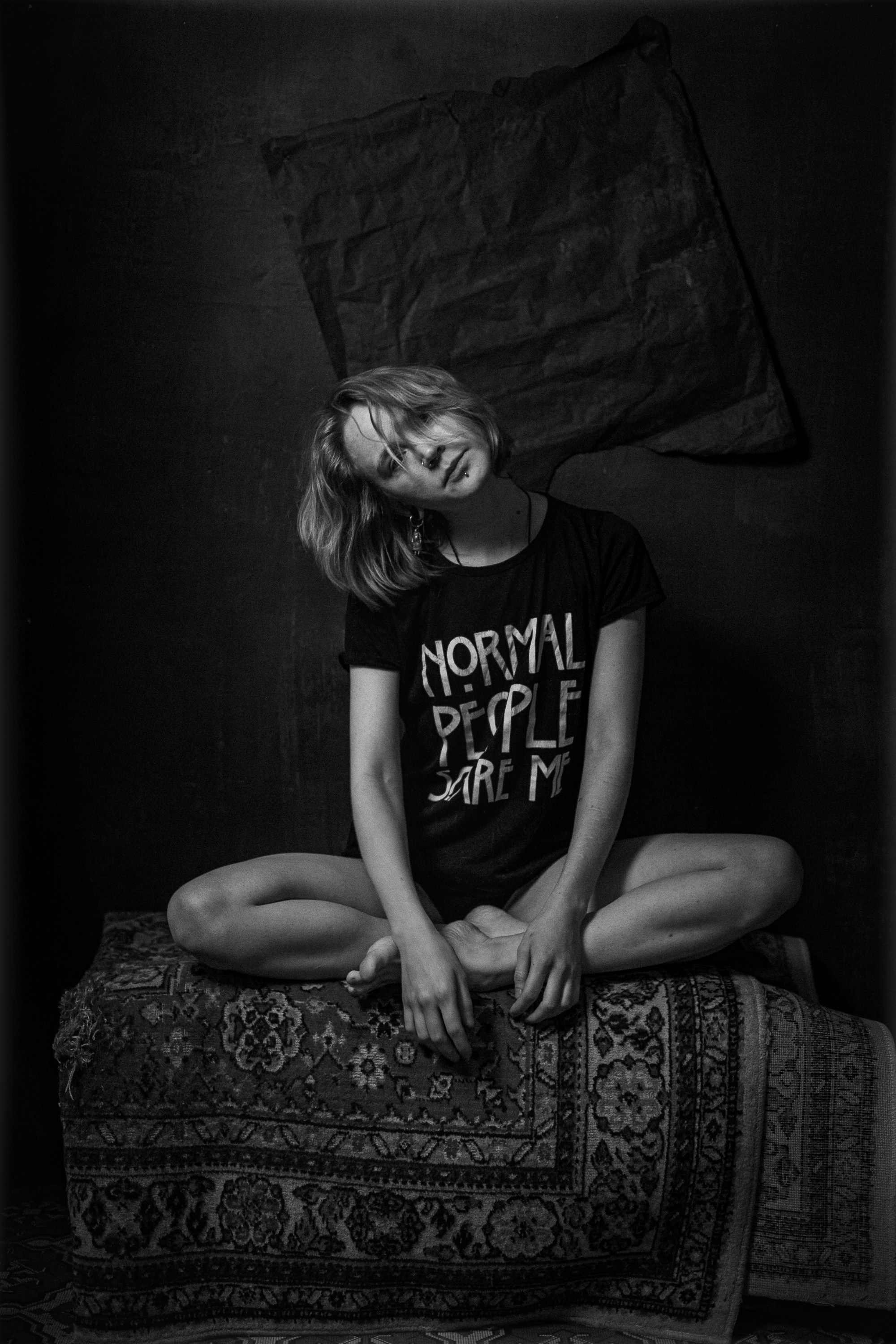 Вика. Домашняя студия. RawCat. Портретная фотография Екатеринбург