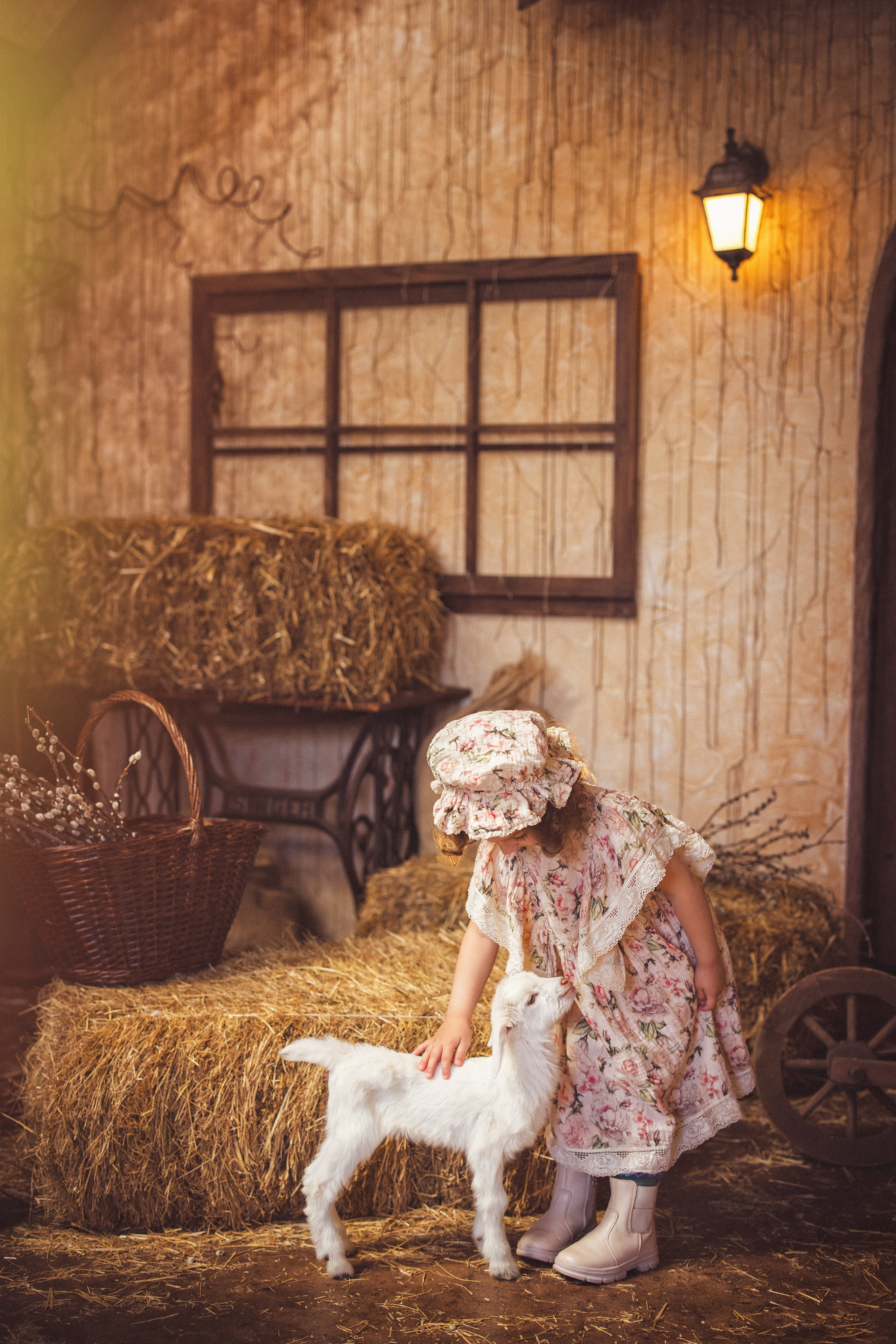 Пасхальный фотопроект с козочкой и утятами, в фотостудии «Эль» 2024 г. Семейный и детский фотограф в Краснодаре Анна Трашкова