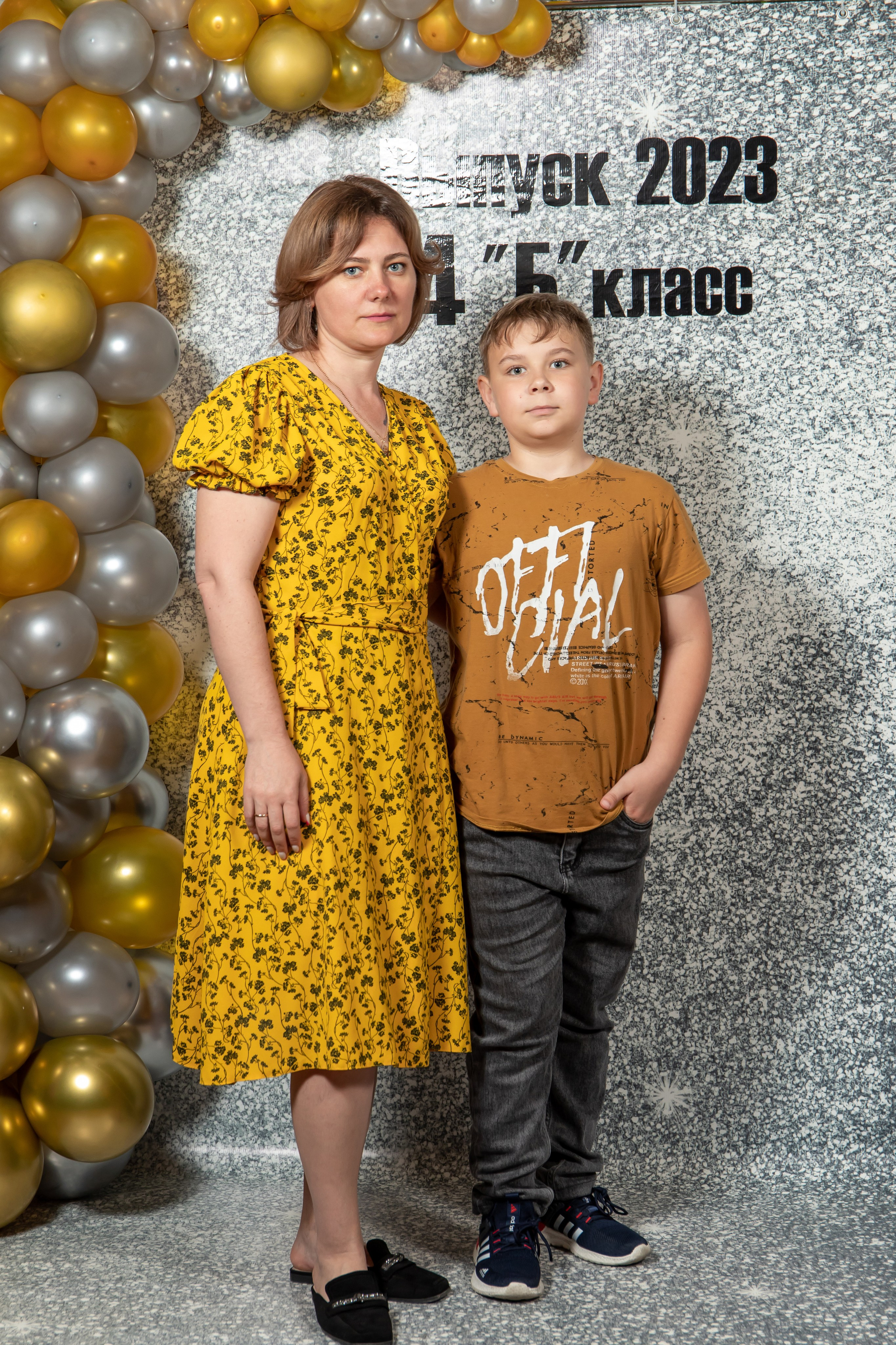 Выпуск 4Б 23 год. Семейный и свадебный фотограф в Геленджике Михаил Шматов