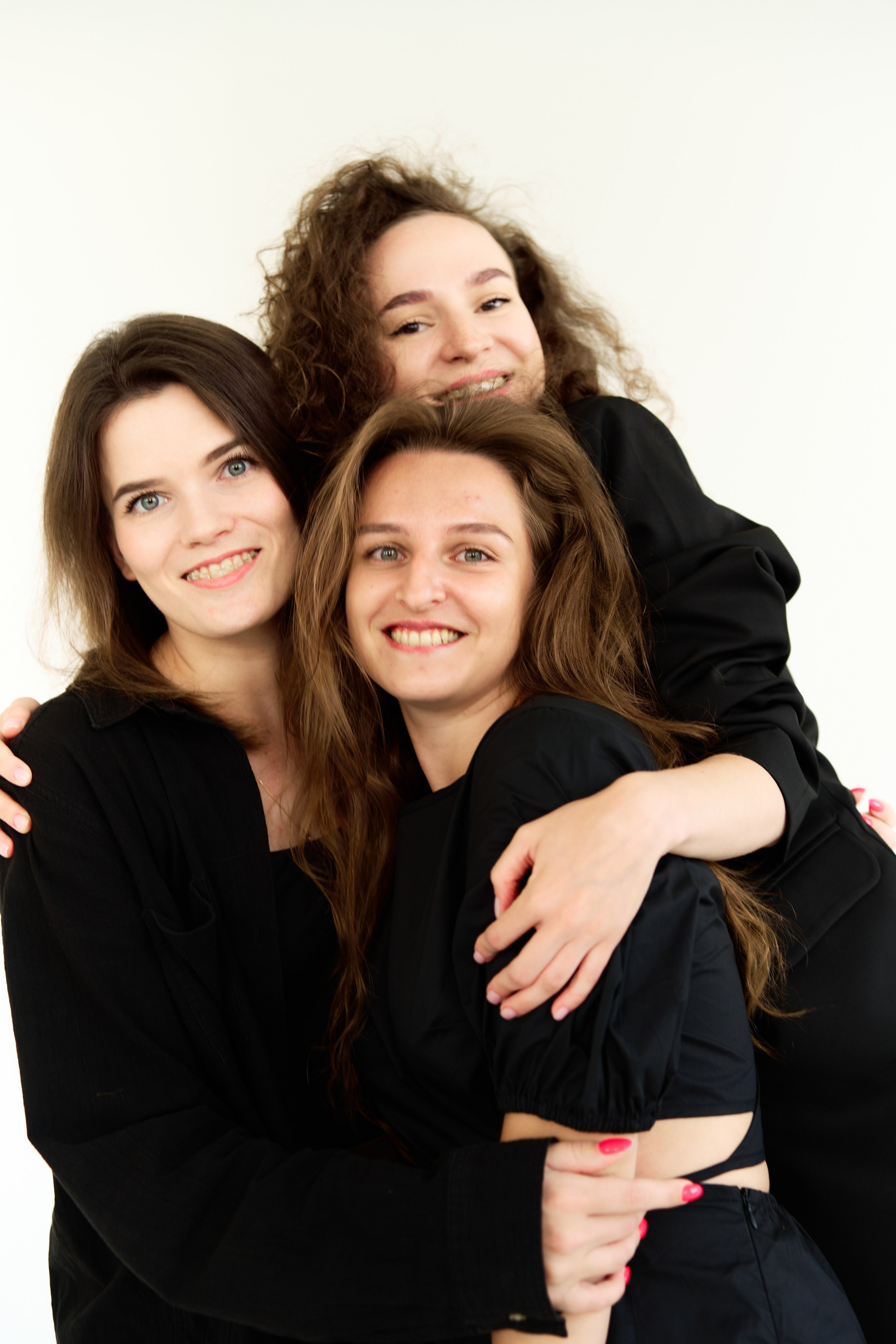 Дарья, Юлия и Валерия. Маргарита — фотограф и видеограф / Москва