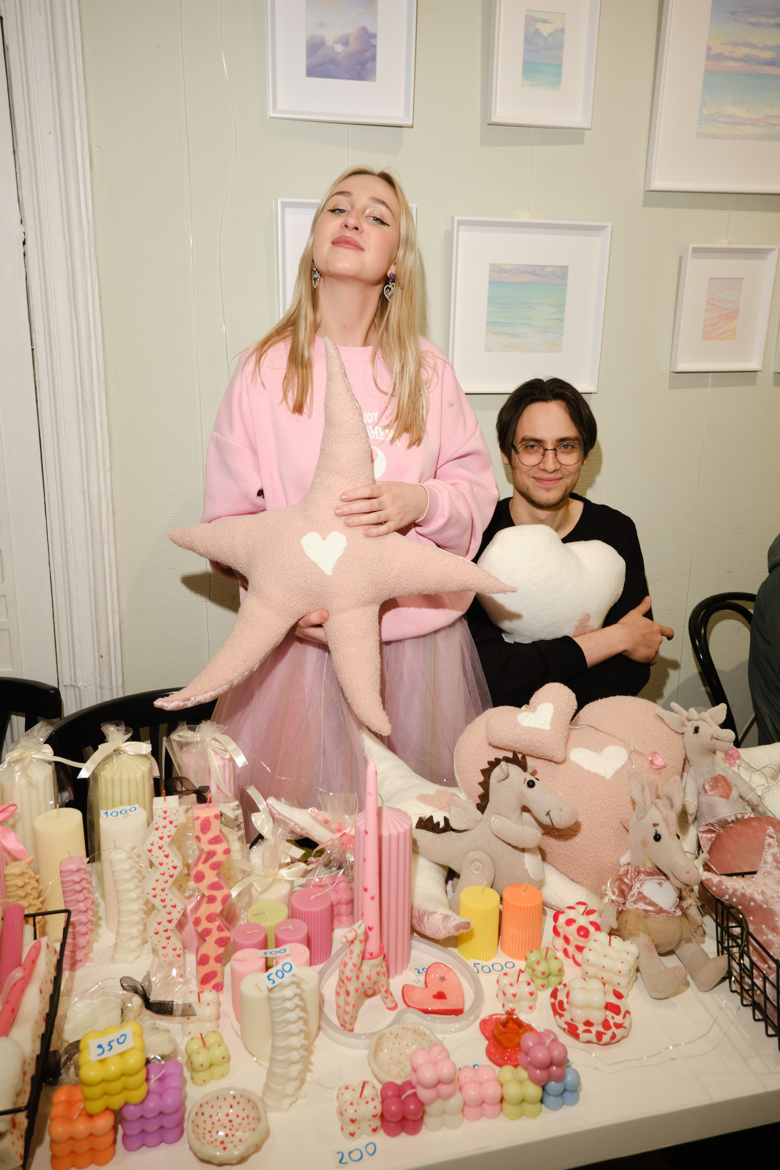 Игрушки и подушки. Предмет искусства