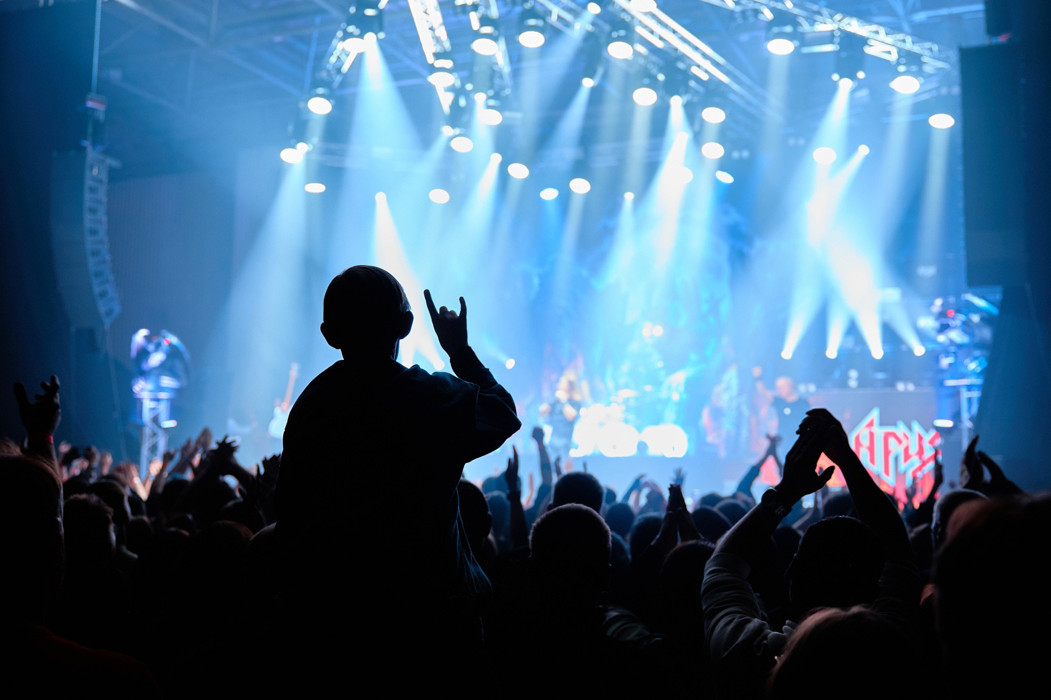 КОНЦЕРТЫ. Наталья Шабалина, фотограф в Иркутске. Женский и мужской портрет, съёмка мероприятий. Парная и свадебная съемка