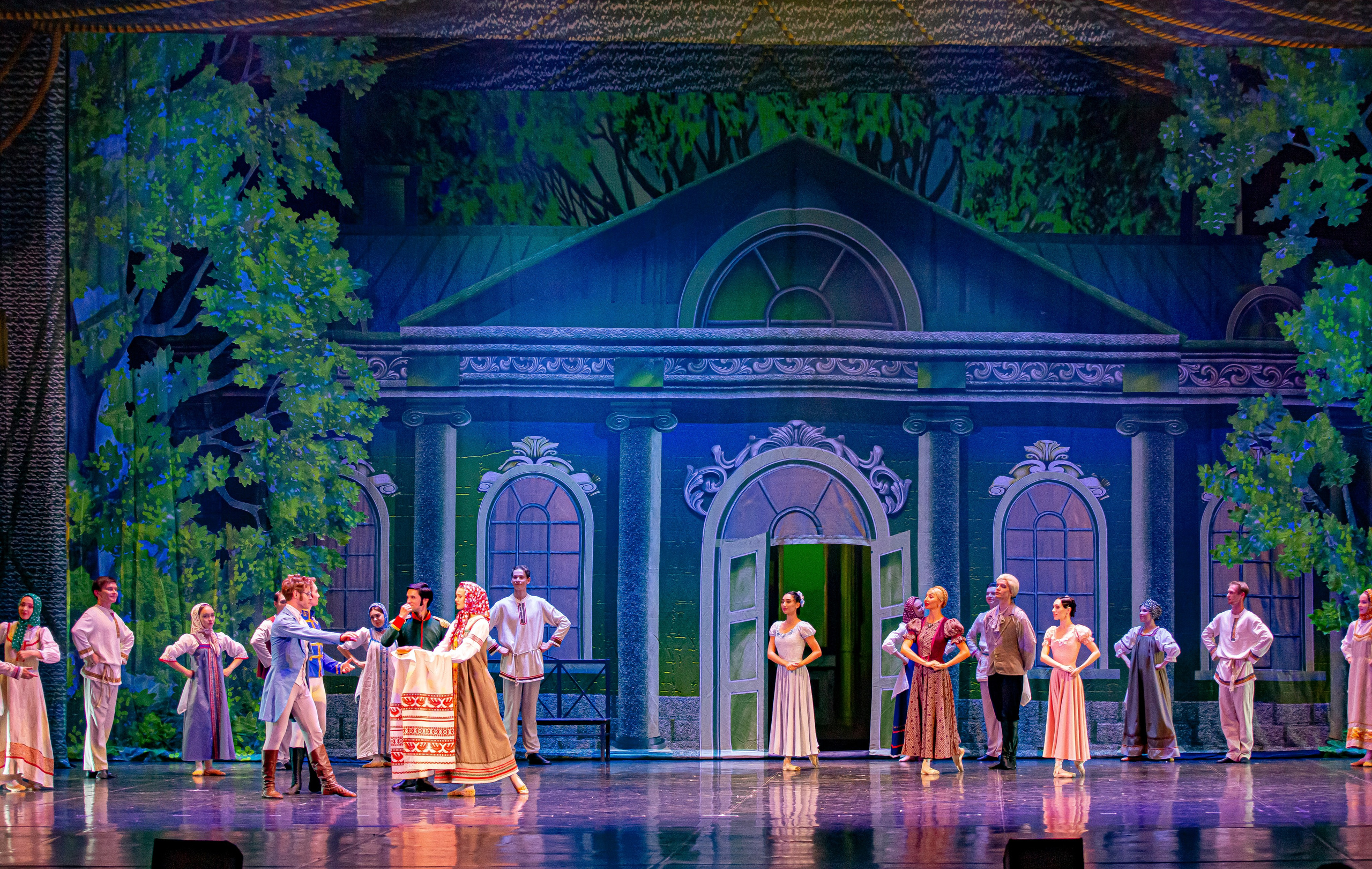 Война и Мир балет Марийского театра оперы и балета на сцене Зимнего театра г. Сочи премьера. Фотограф в Сочи Юрий Шептаев