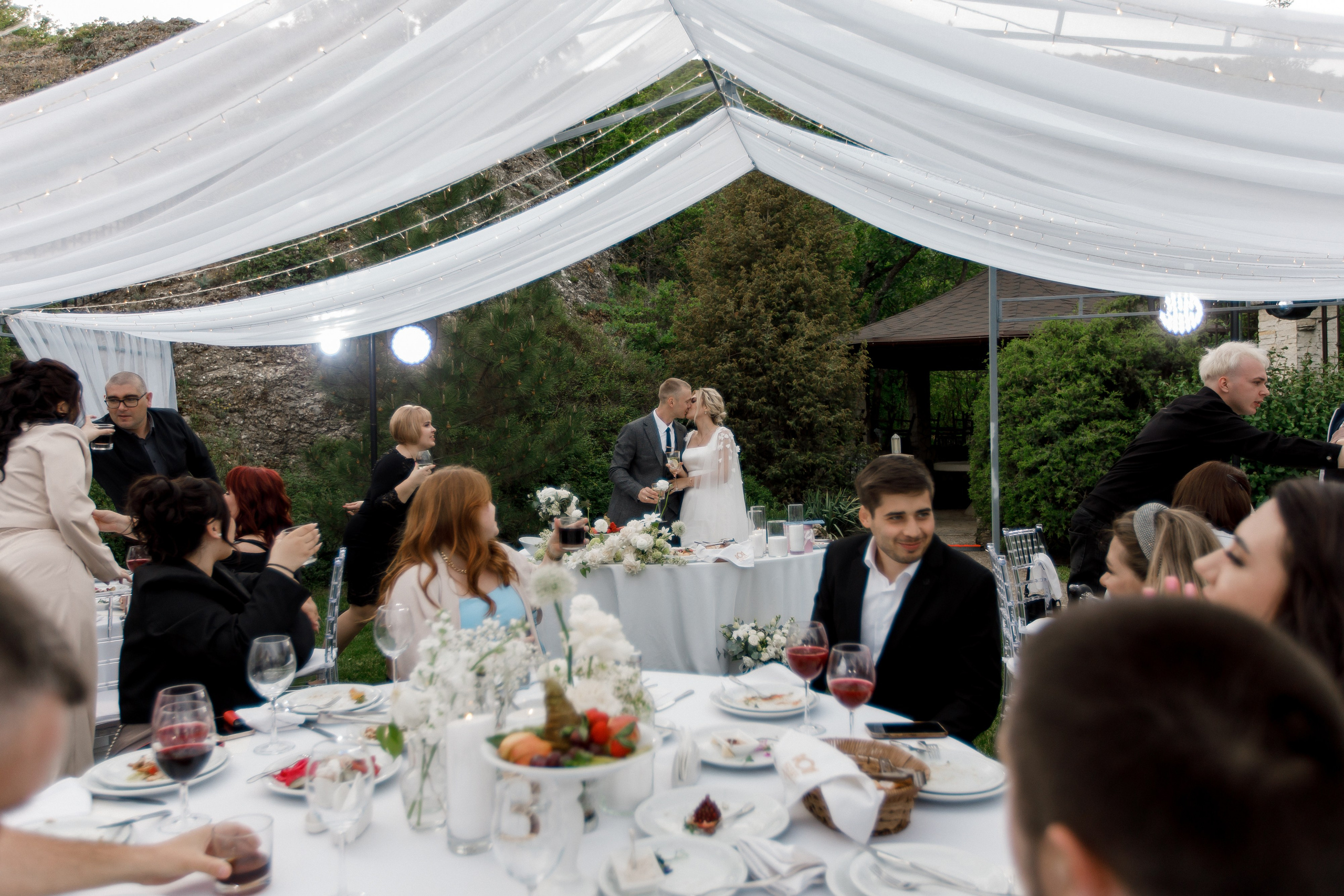 Денис и Алина. Белый замок. Фотограф Анна Лейман. Севастополь