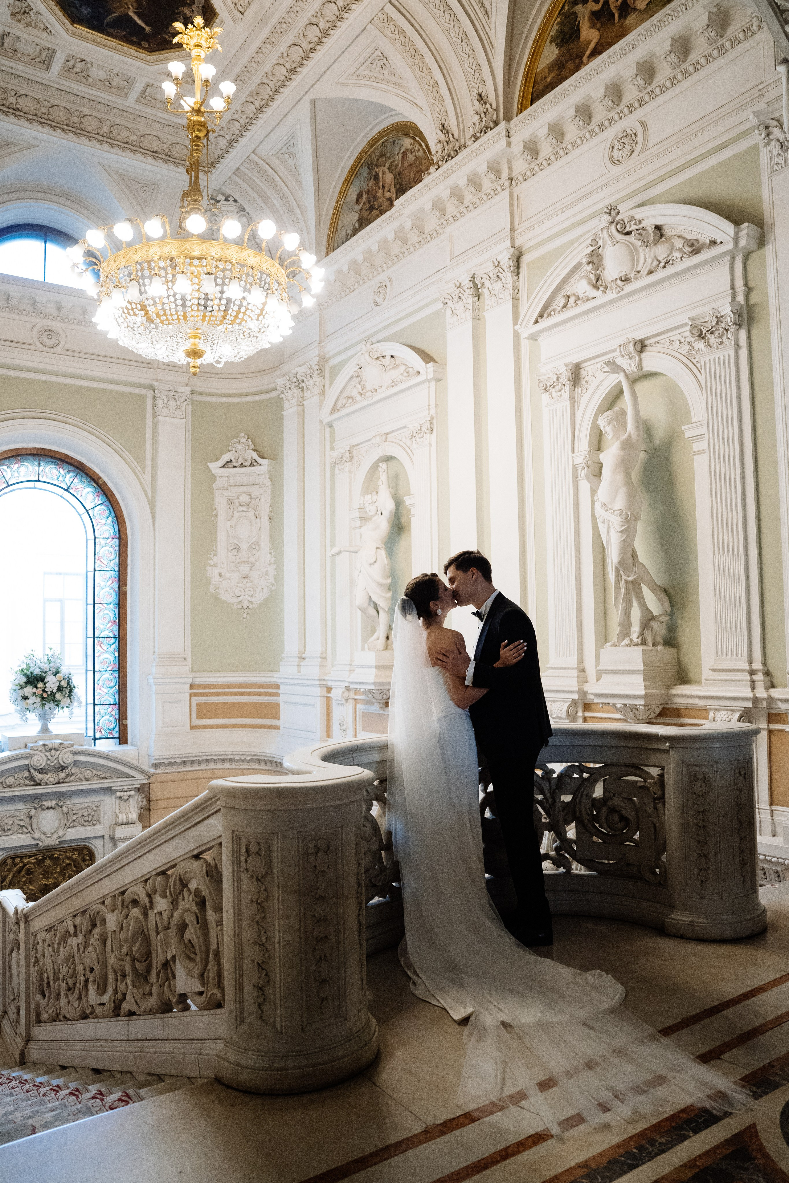 Оранжевая свадьба в гребешках. Свадебный фотограф организатор в Санкт-Петербурге Ассоль Опарина