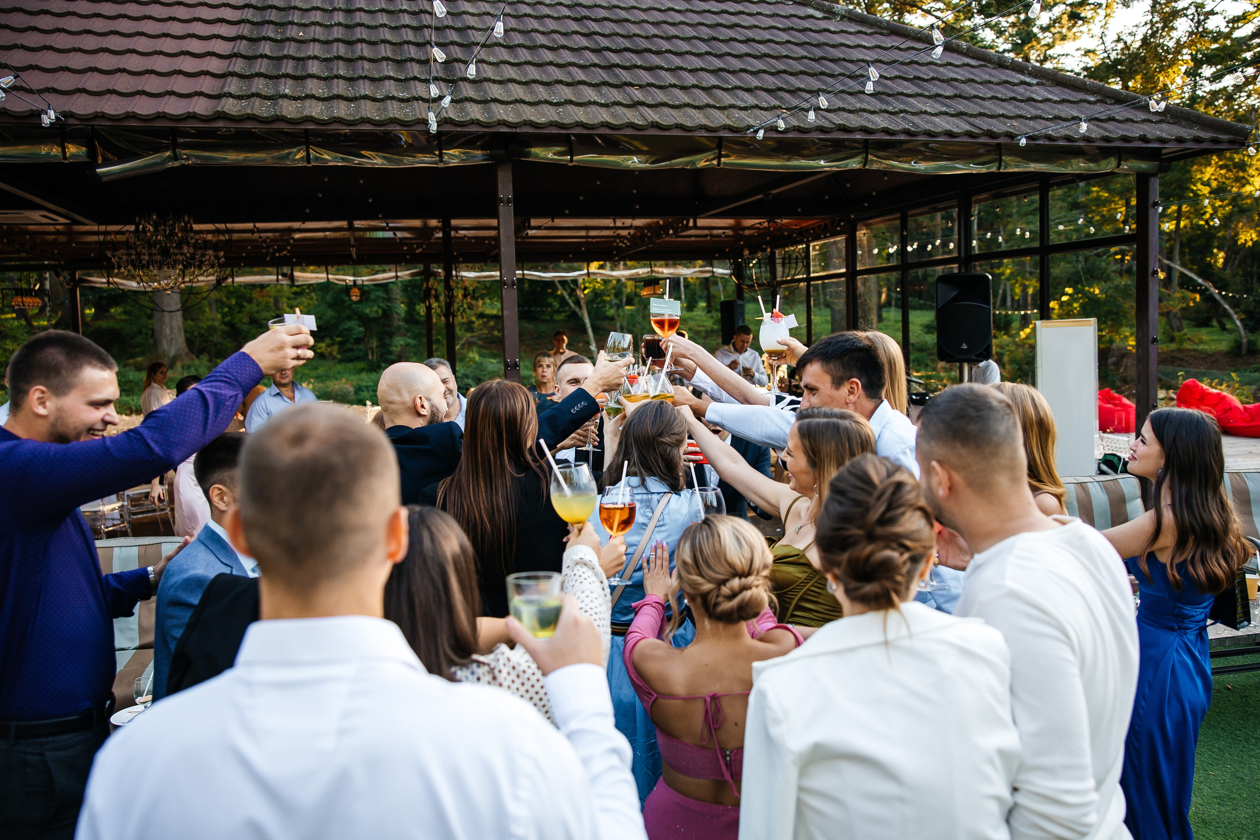Свадьба на открытом воздухе. Свадебный и семейный фотограф в Москве Олеся Подколзина