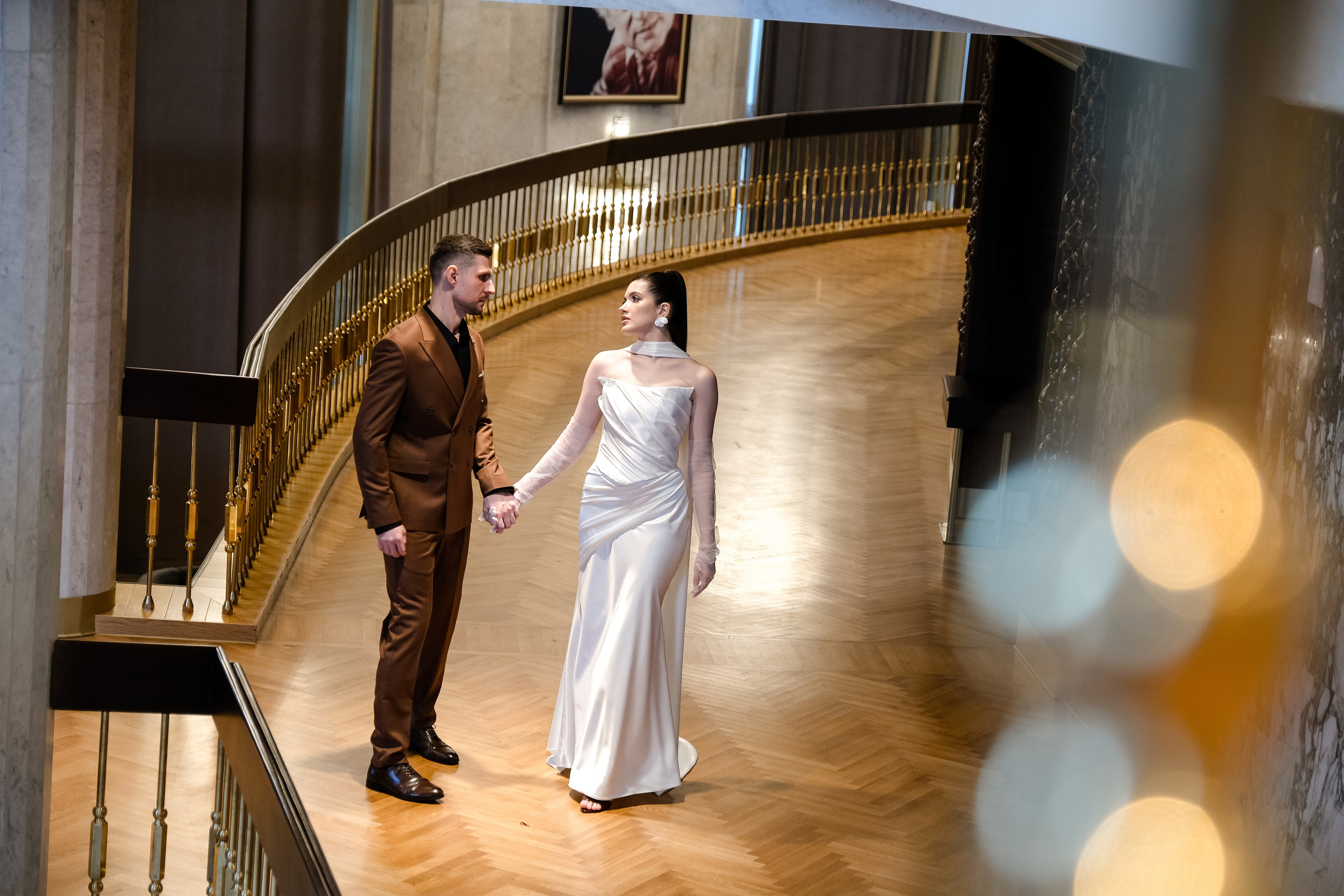 Свадебная фотосессия в театре драмы имени Наума Орлова. Свадебный фотограф в Челябинске Сырчикова Наталья