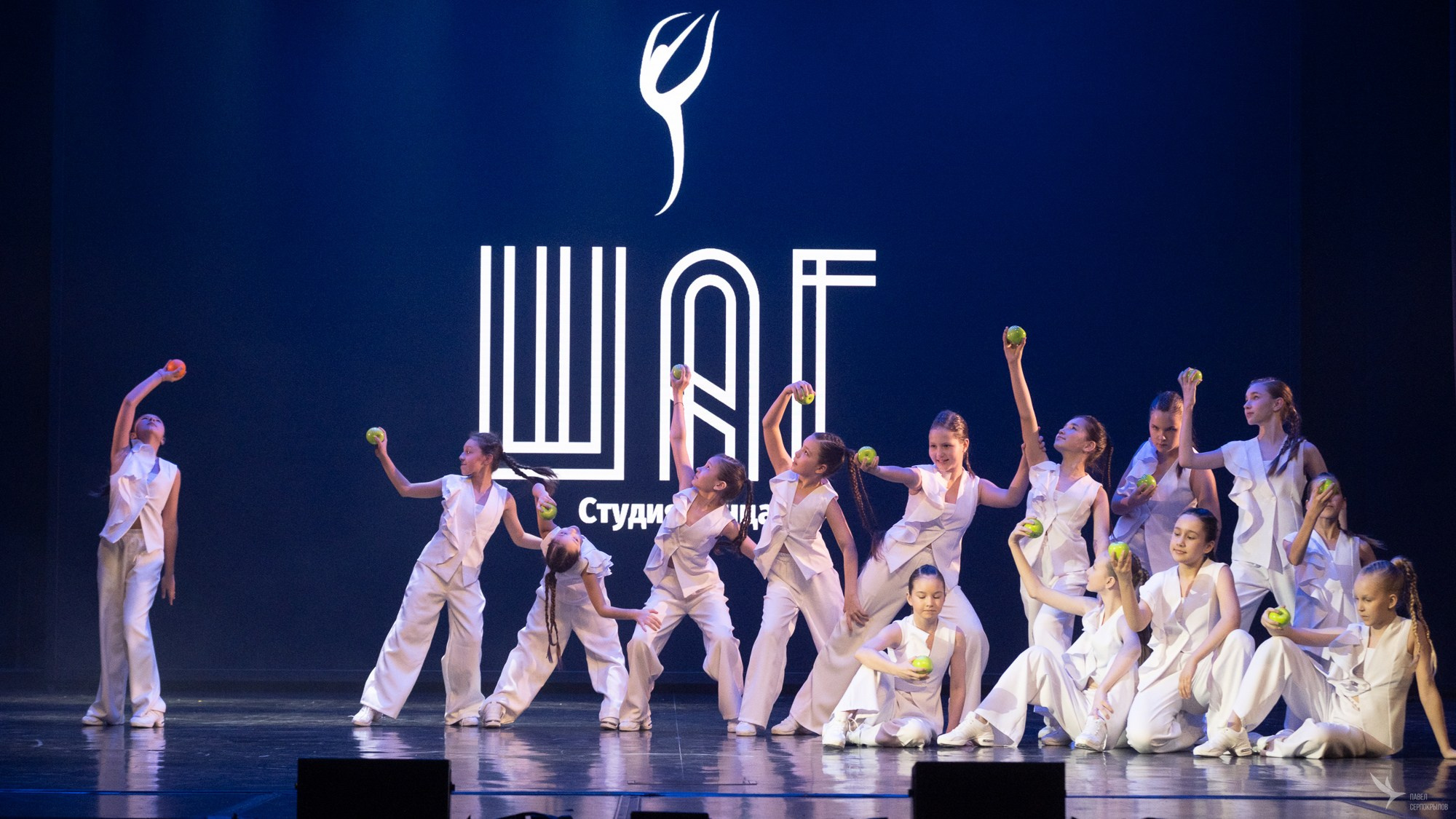 Отчетный концерт студии танца «ШАГ». Репортажный фотограф в Казани Павел Серпокрылов