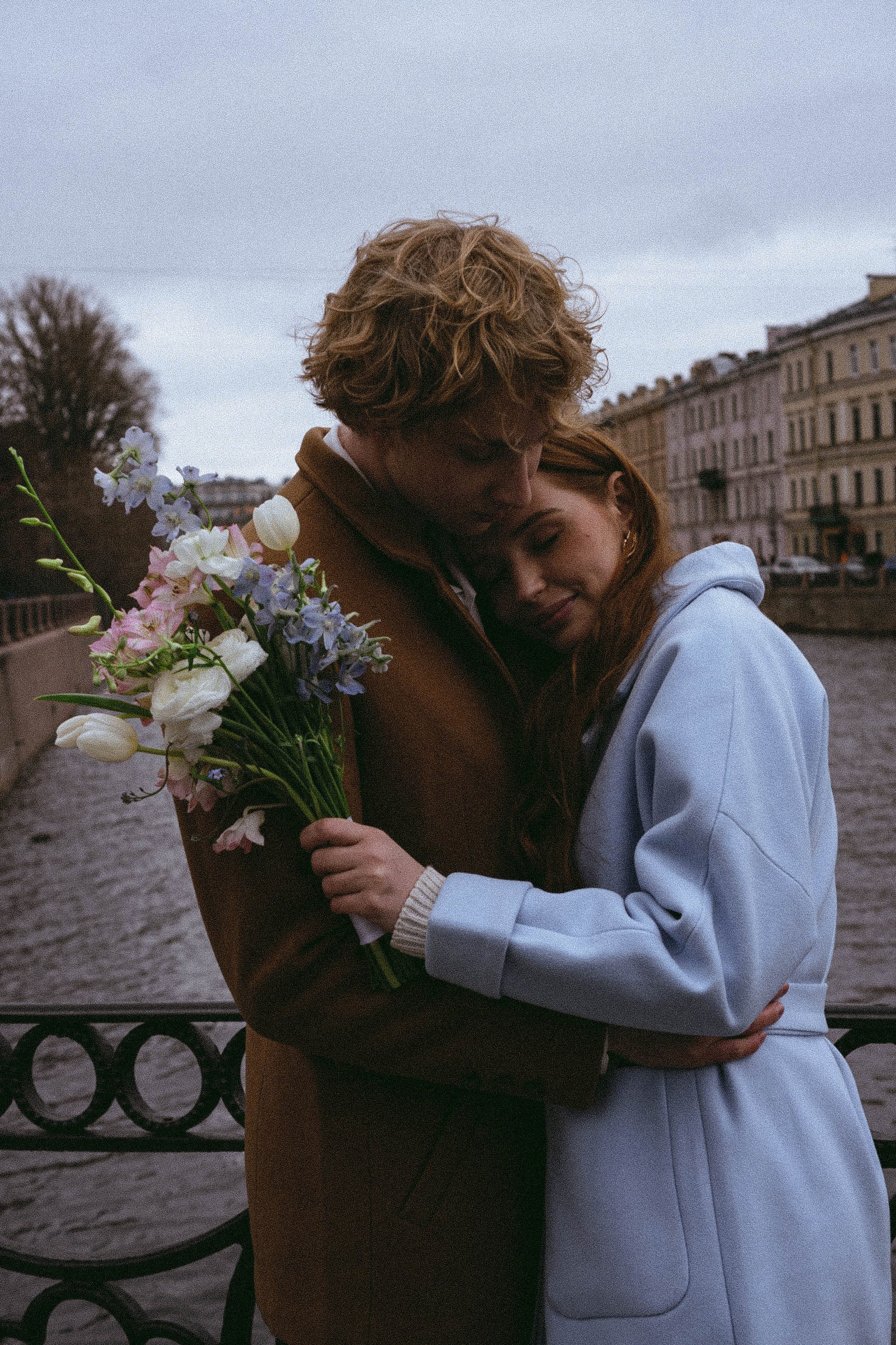 СВАДЕБНАЯ ПРОГУЛКА ПО ПЕТРОГРАДКЕ ВЕСНОЙ (ФОТОСЕССИИЯ ПАРЫ СВАДЕБНАЯ). Профессиональный фотограф, Санкт-Петербург — Виктория Богомолова