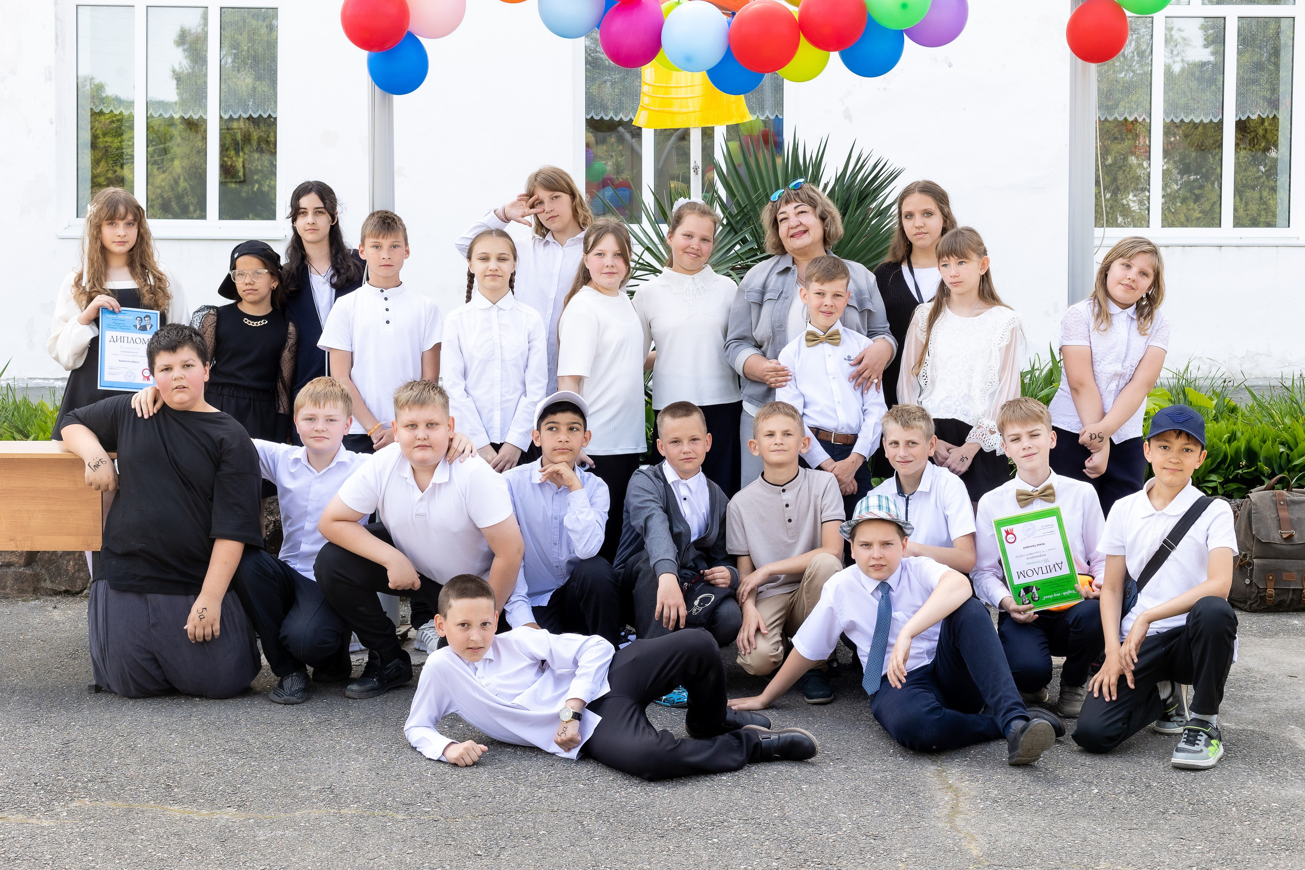 Последний звонок. Выпускные альбомы Майкоп, Краснодар Елена Золотарева