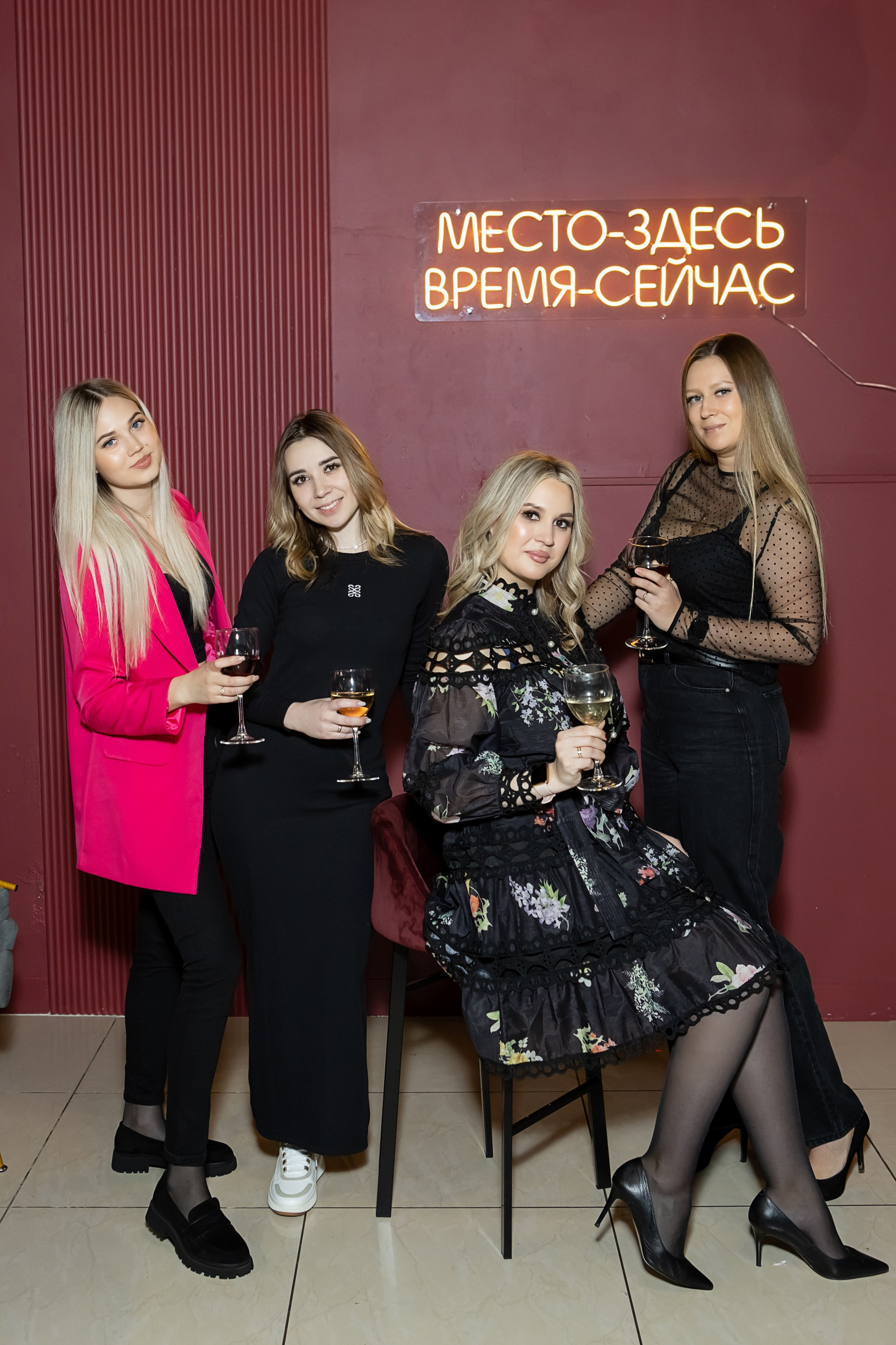 Интра Лофт. Репортажный и семейный фотограф в Новосибирске Елена Каменева