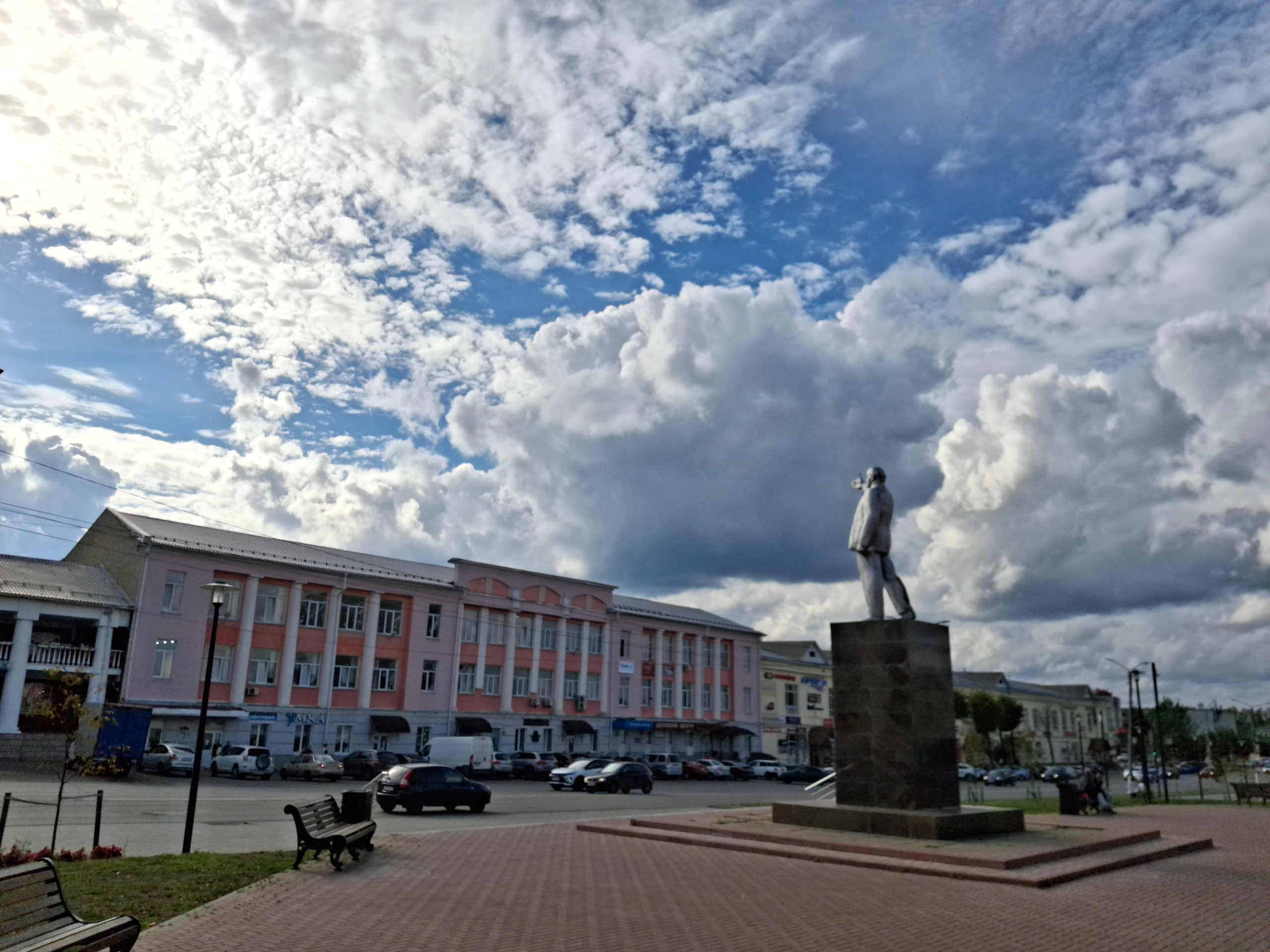 Гусь-Хрустальный. 19 сентября 2025. Игорь Жучков. Россия увиденная глазами путешествующего фотографа